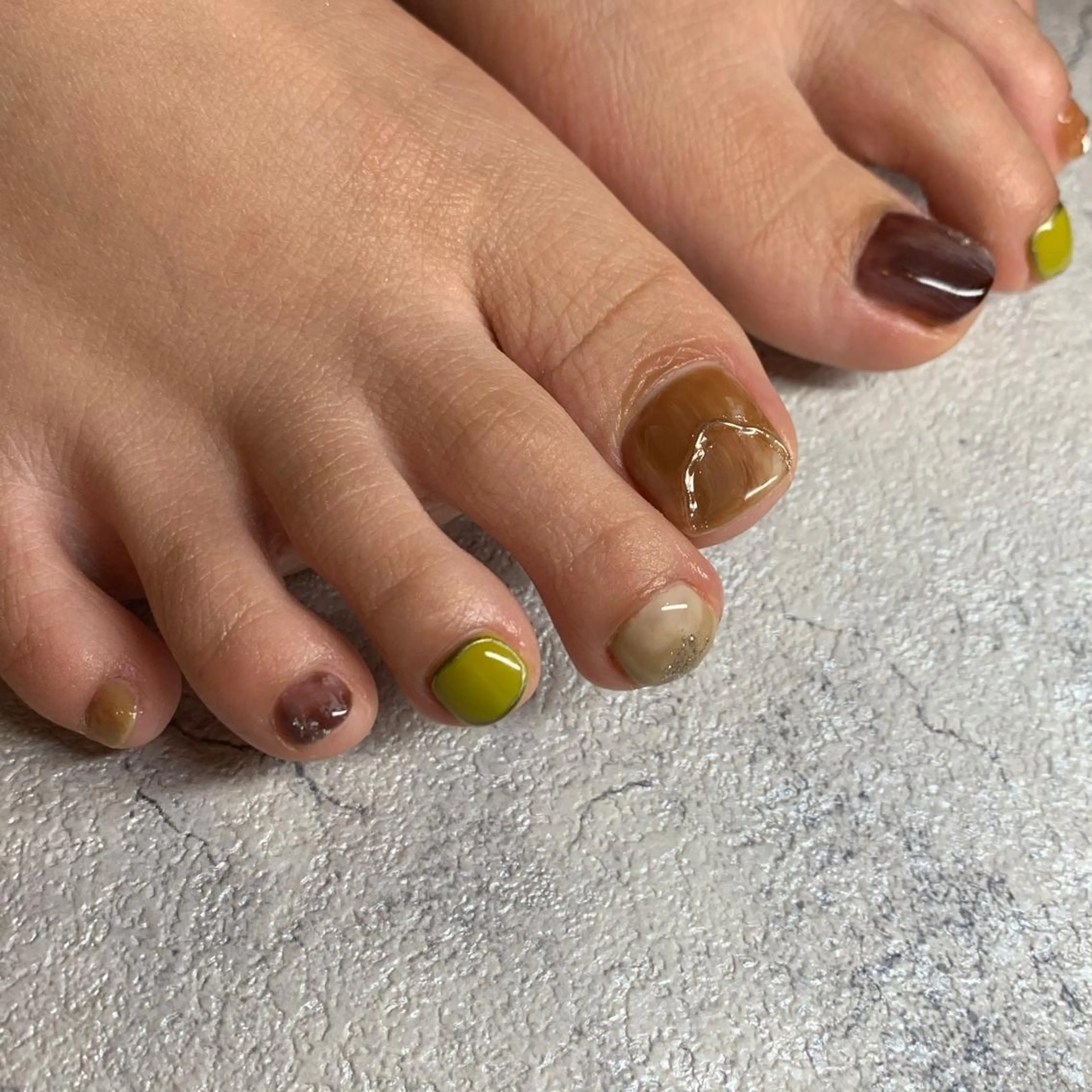 ネイル フットネイル Ami 🦥のネイルデザイン