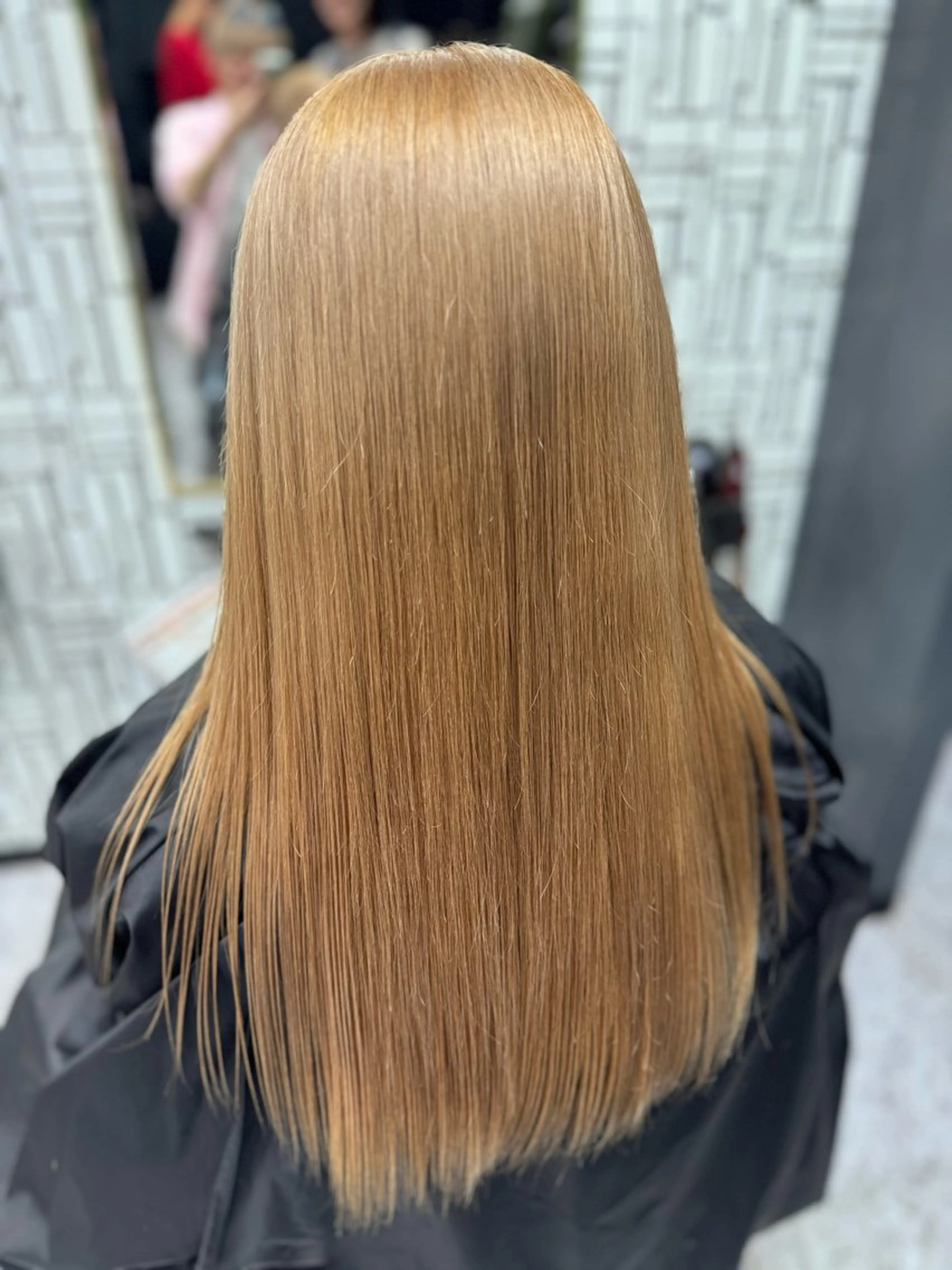 ロング 瀧下 唯のヘアスタイル