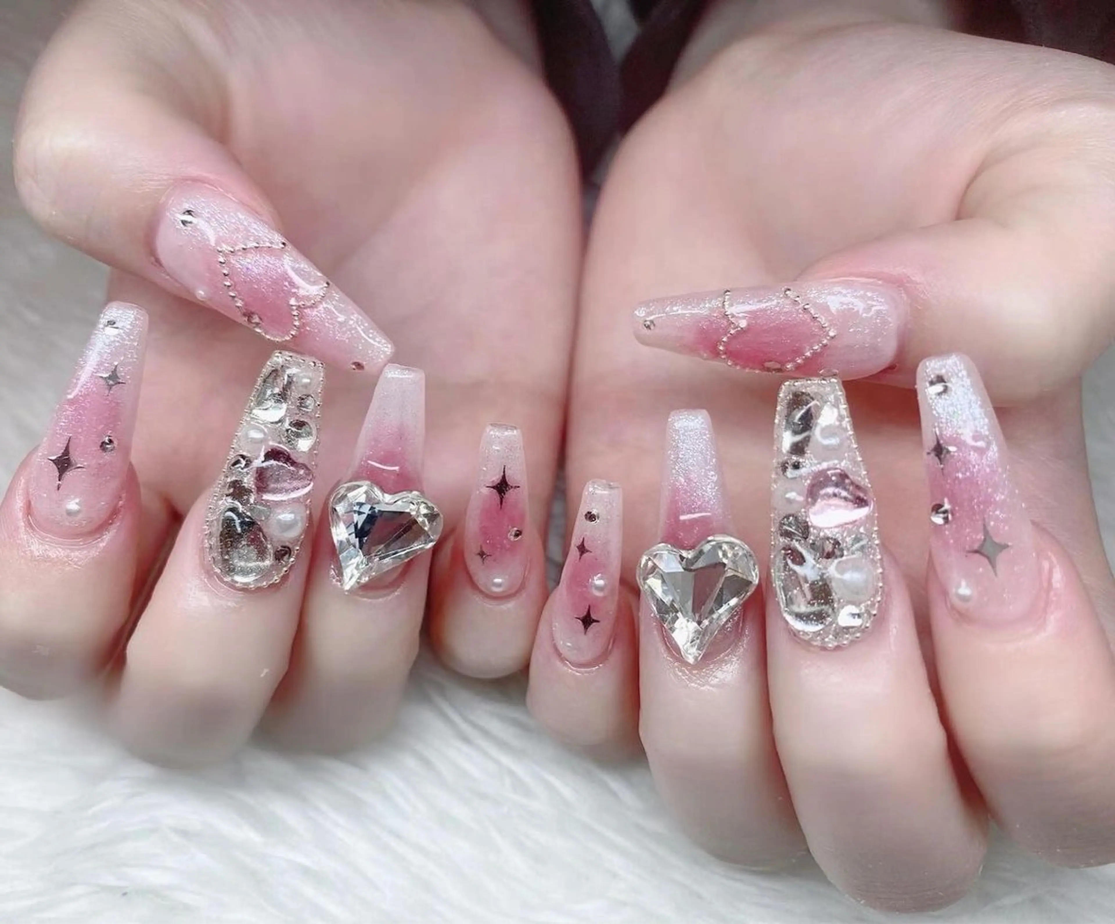 ネイル フレンチネイル ロングネイル マグネットネイル スカルプネイル スーパーロングネイル ハンドネイル ハンドケア Nihonthy Nail 新宿所属・Nihonthy Nail 新宿のネイルデザイン