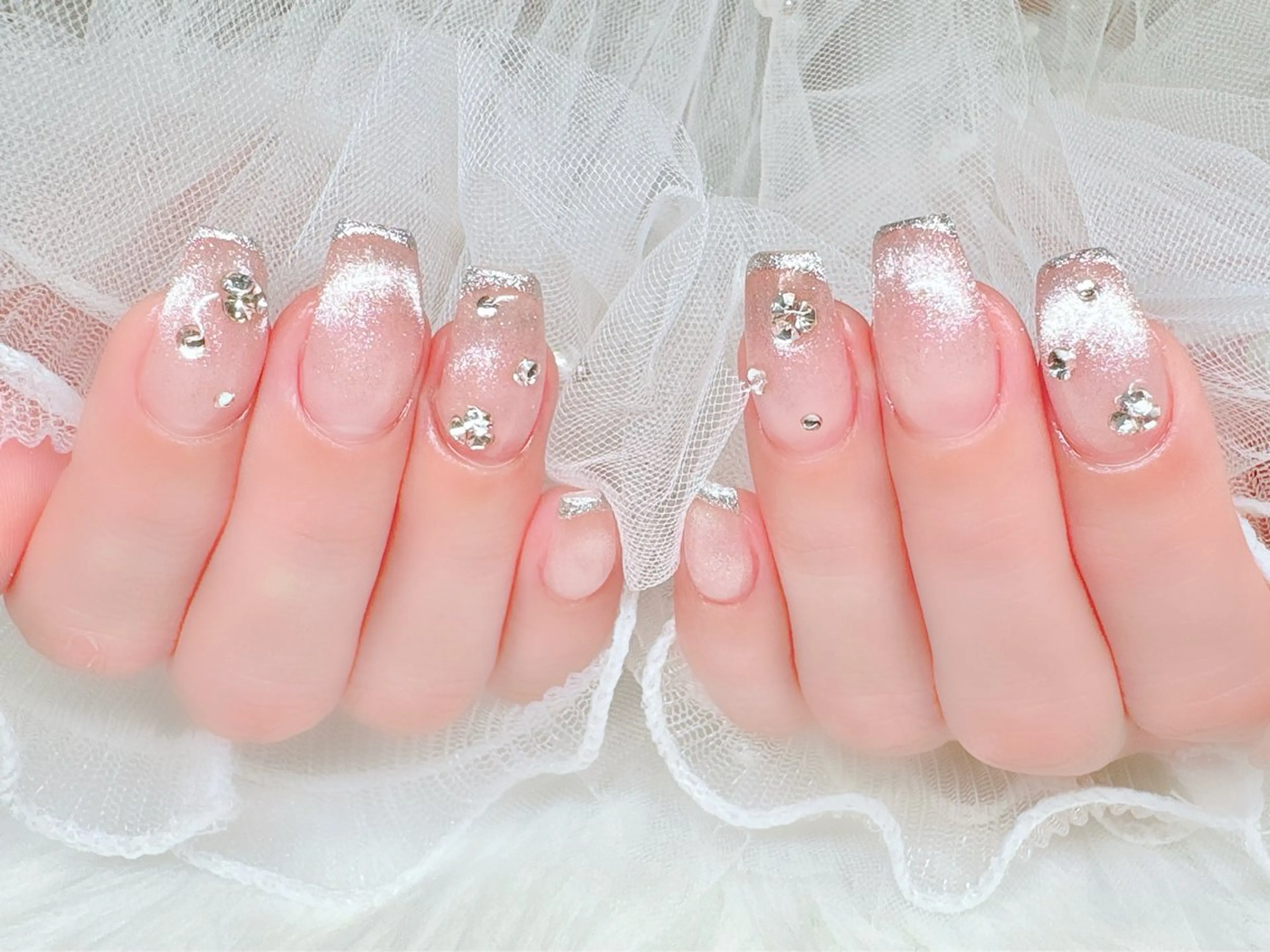 ♡オフなし、長さが出るだけで指先映え🆙長さ出しマグネットorミラーネイル【長さ4mm以内】 ♡の写真