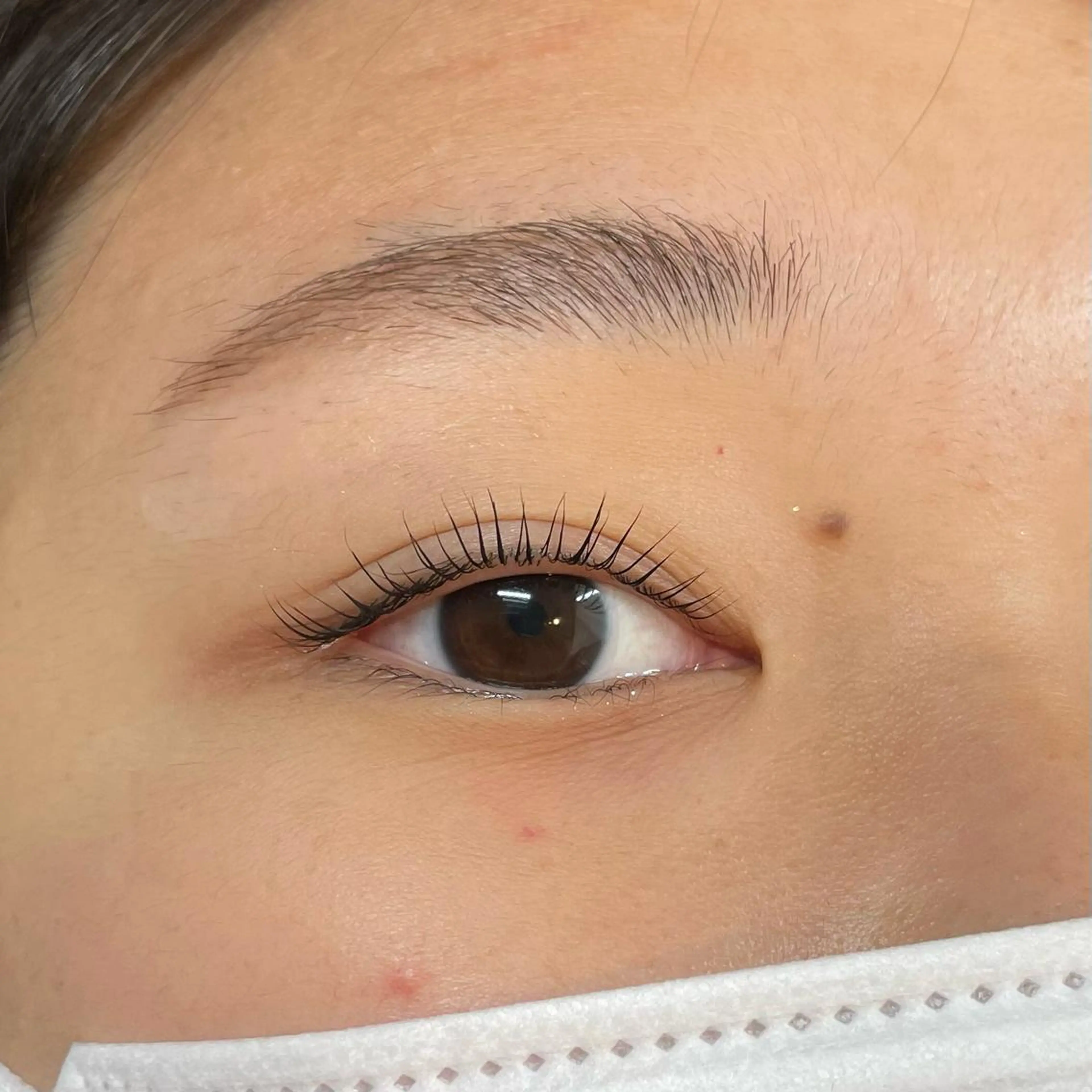 マツエク・マツパ ROW beaute所属・ROW beaute Sakiの眉毛・アイブロウイメージ