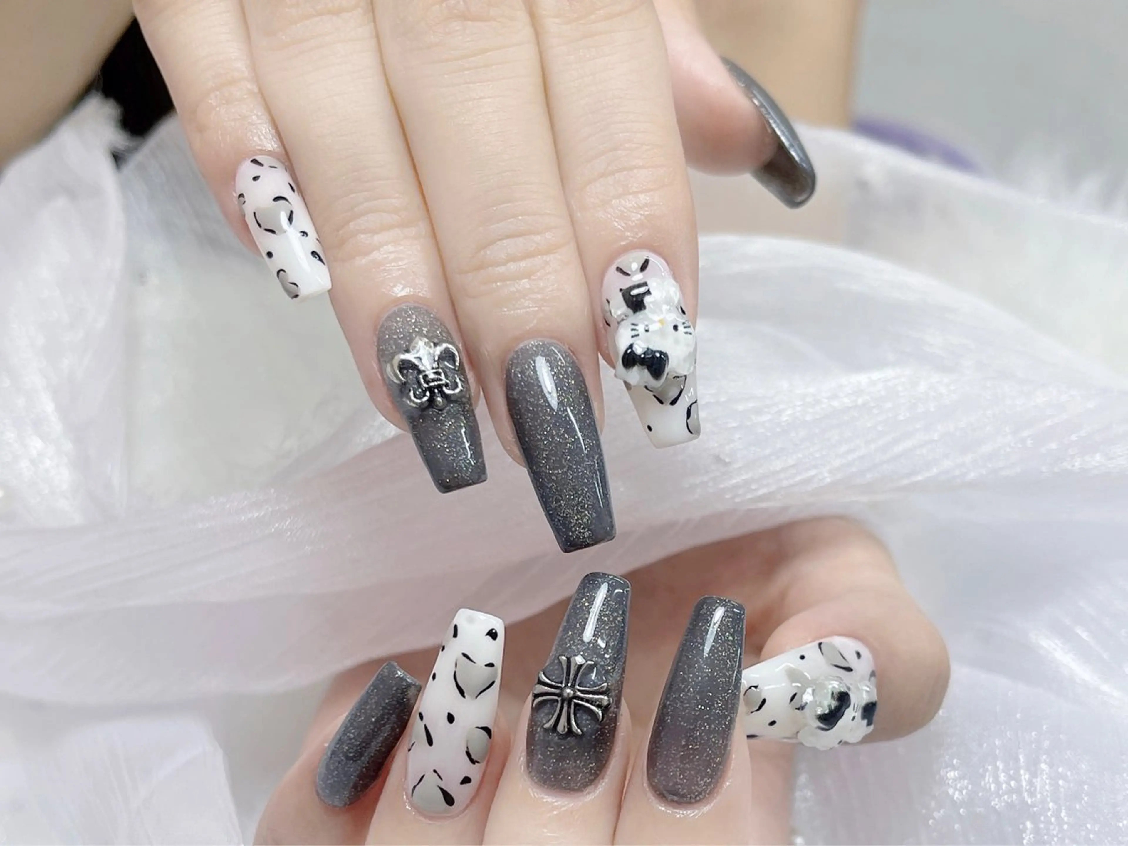 ネイル オーロラネイル チークネイル 長さ出し フットネイル フレンチネイル NaNa nailのネイルデザイン