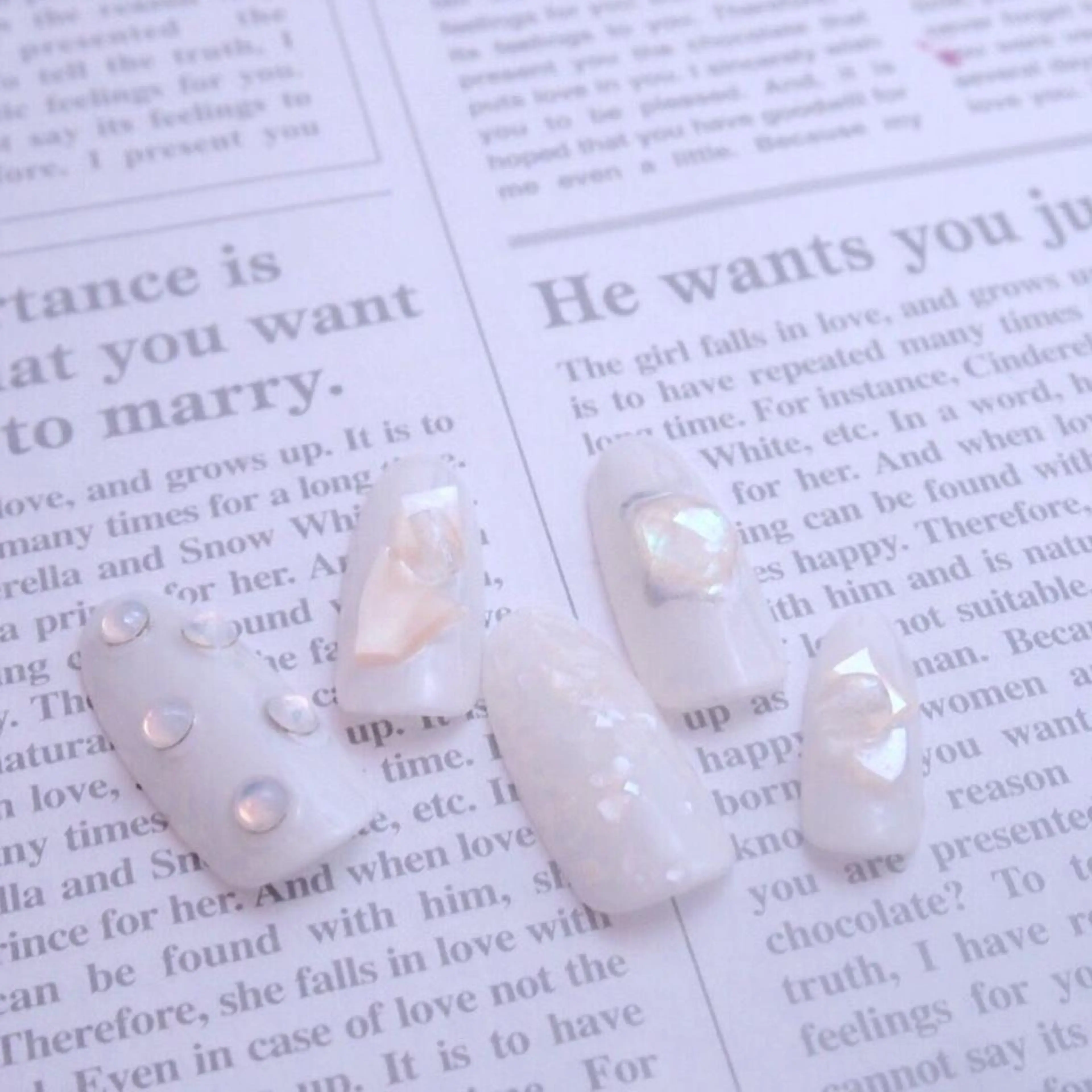 ネイル ホワイト NAIL'S MODAのネイルデザイン