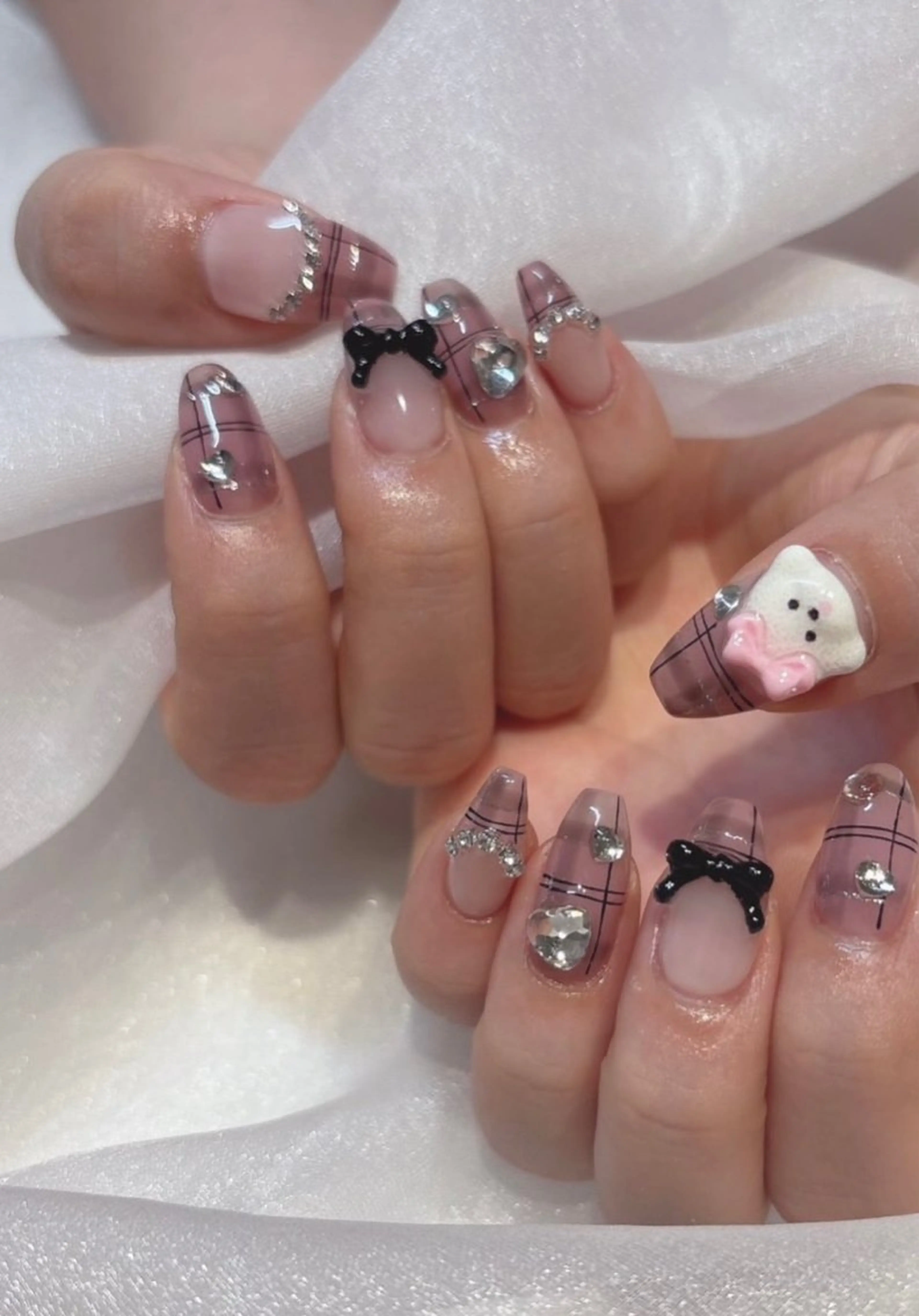 ネイル ジェルネイル パラジェル ネイルチップ ハンドネイル NiJi Nailsのネイルデザイン