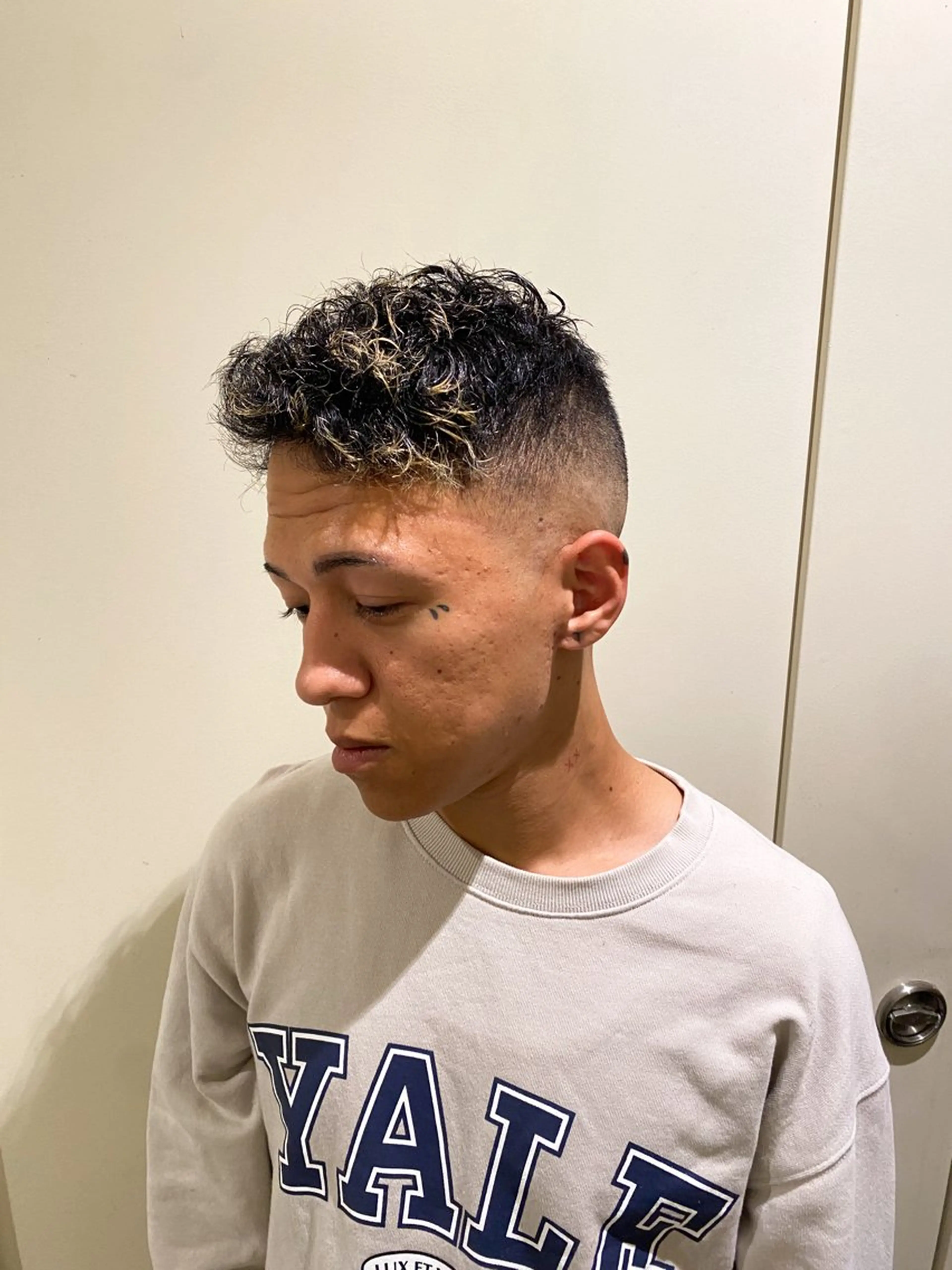 ショート カラー パーマ ヘアアレンジ メンズ The faderz barbershop所属・フェードモデル限定 🔥高円寺Maiのヘアスタイル