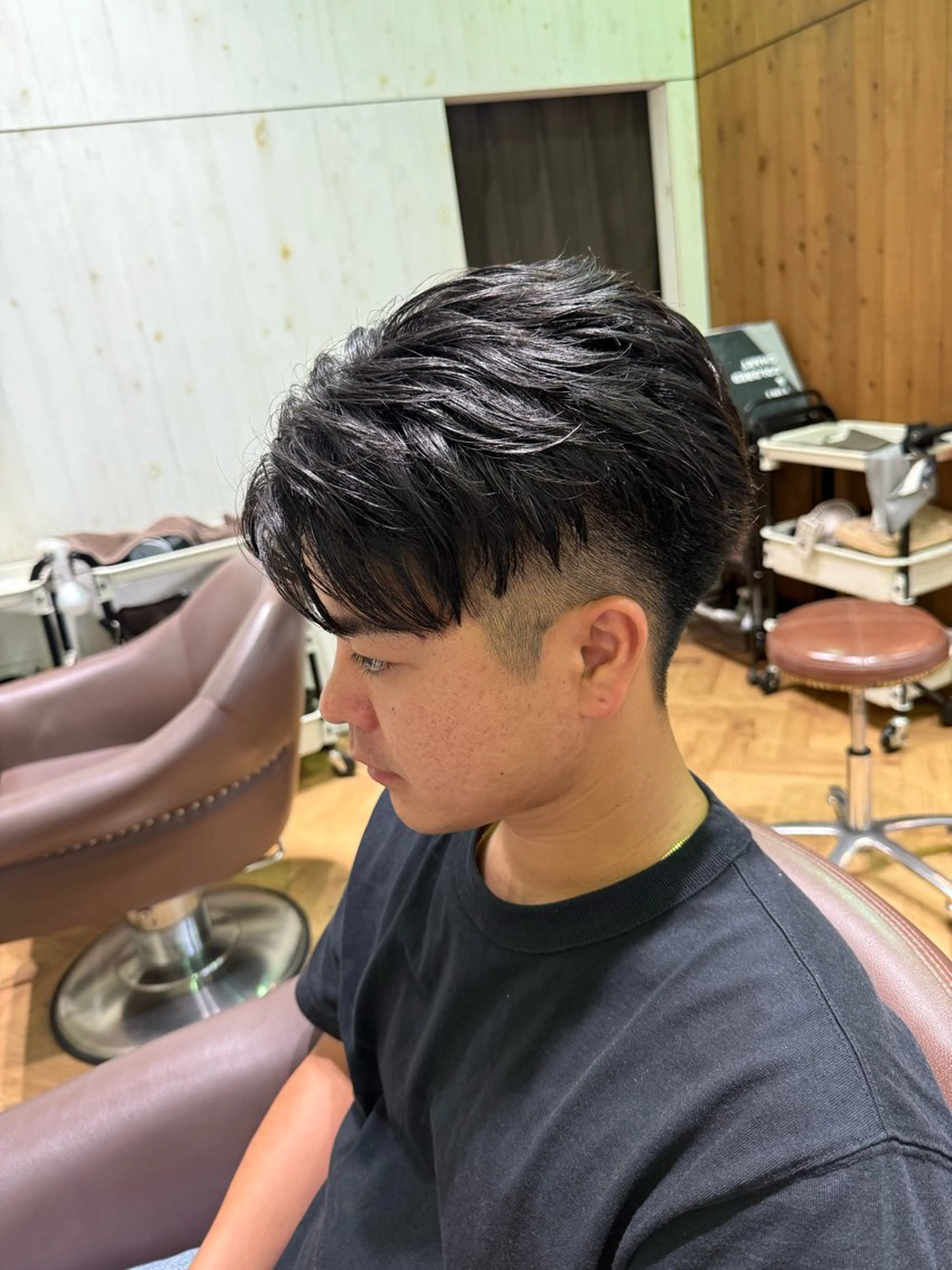 ショート メンズ センターパート ショートヘア 溝口 槙里也のヘアスタイル