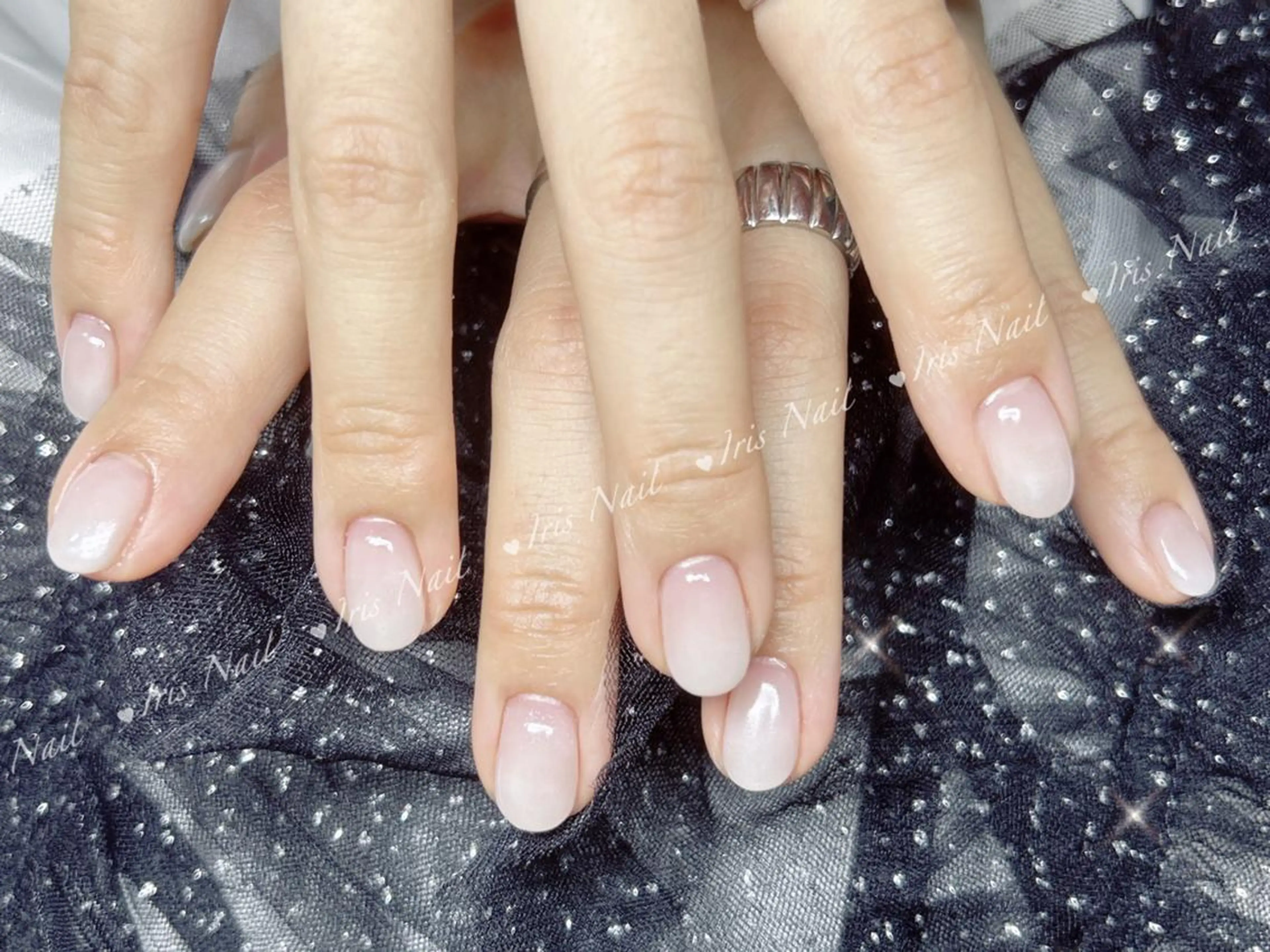 ネイル オーロラネイル グラデーション ハンドネイル ハンドケア 大平 エリカのネイルデザイン