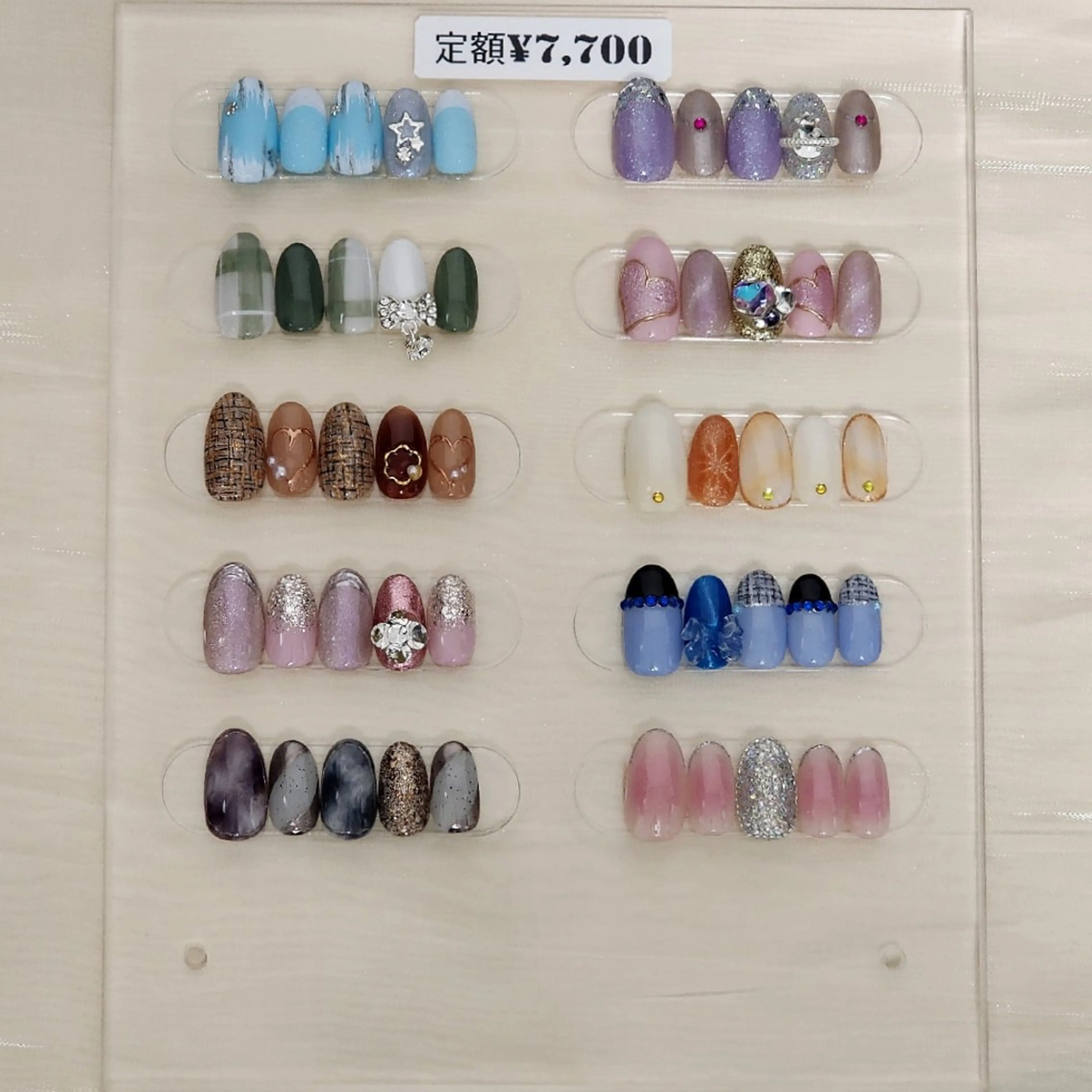 ネイル ハンドネイル NailSalon＆HandmadeShop♾️Eight♾️所属・NailSalon ♾️Eight♾️のネイルデザイン