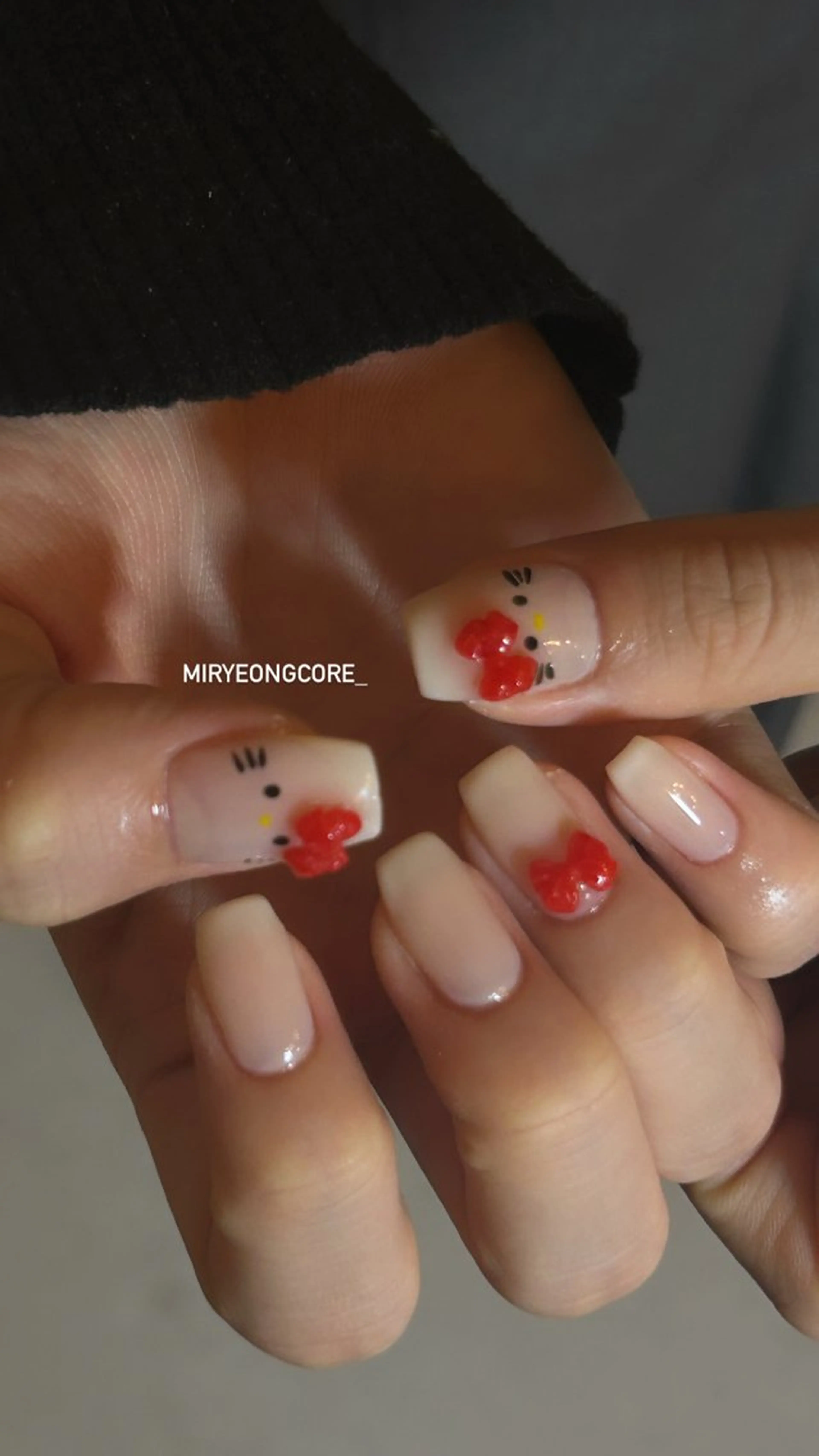 2本アート/オフ無料の写真