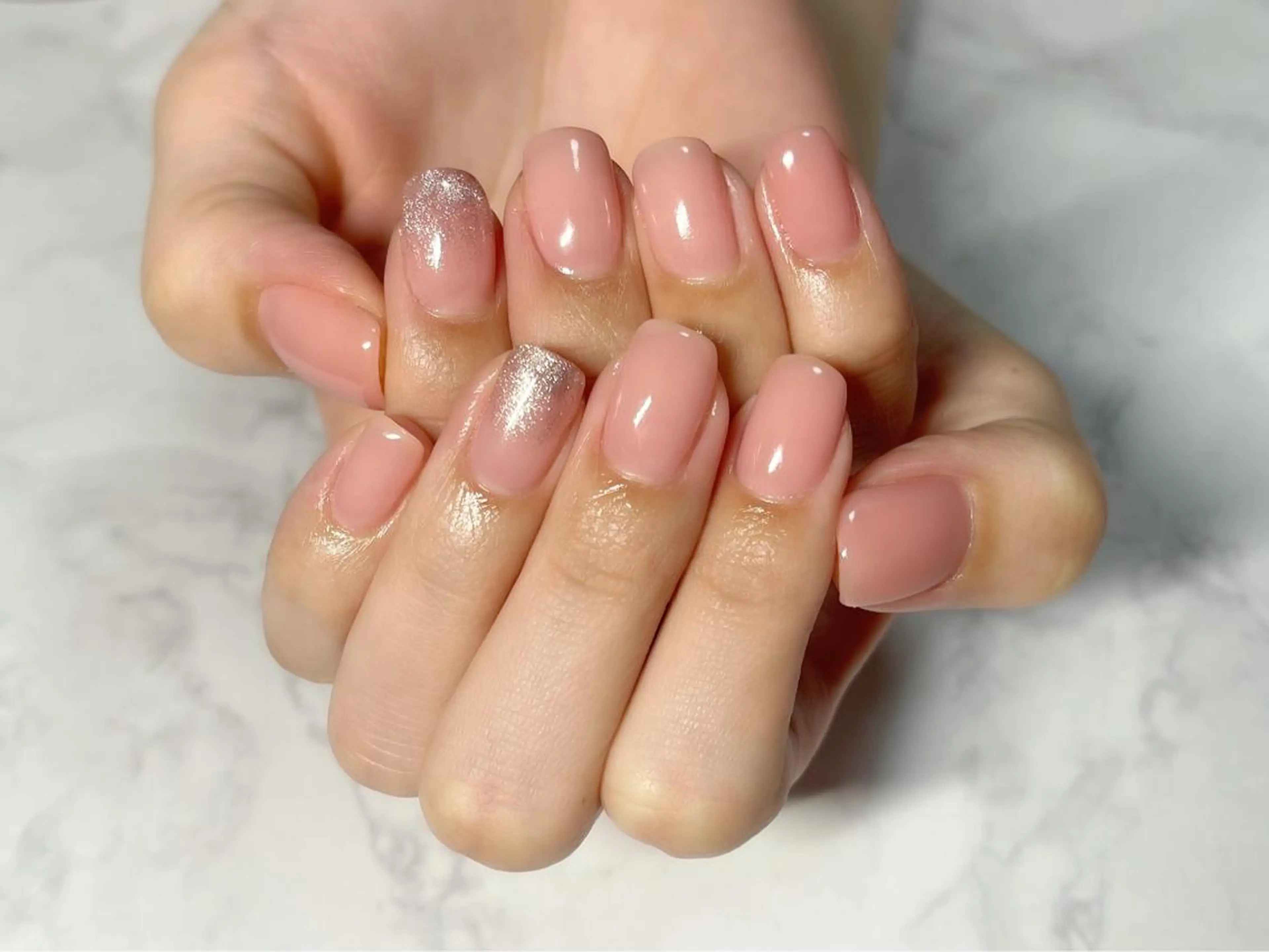 ネイル グラデーション ラメ(グリッター) ラメグラデーション オフィスネイル ワンカラーネイル ハンドネイル KURELLY所属・Nail Salon KURELLYのネイルデザイン