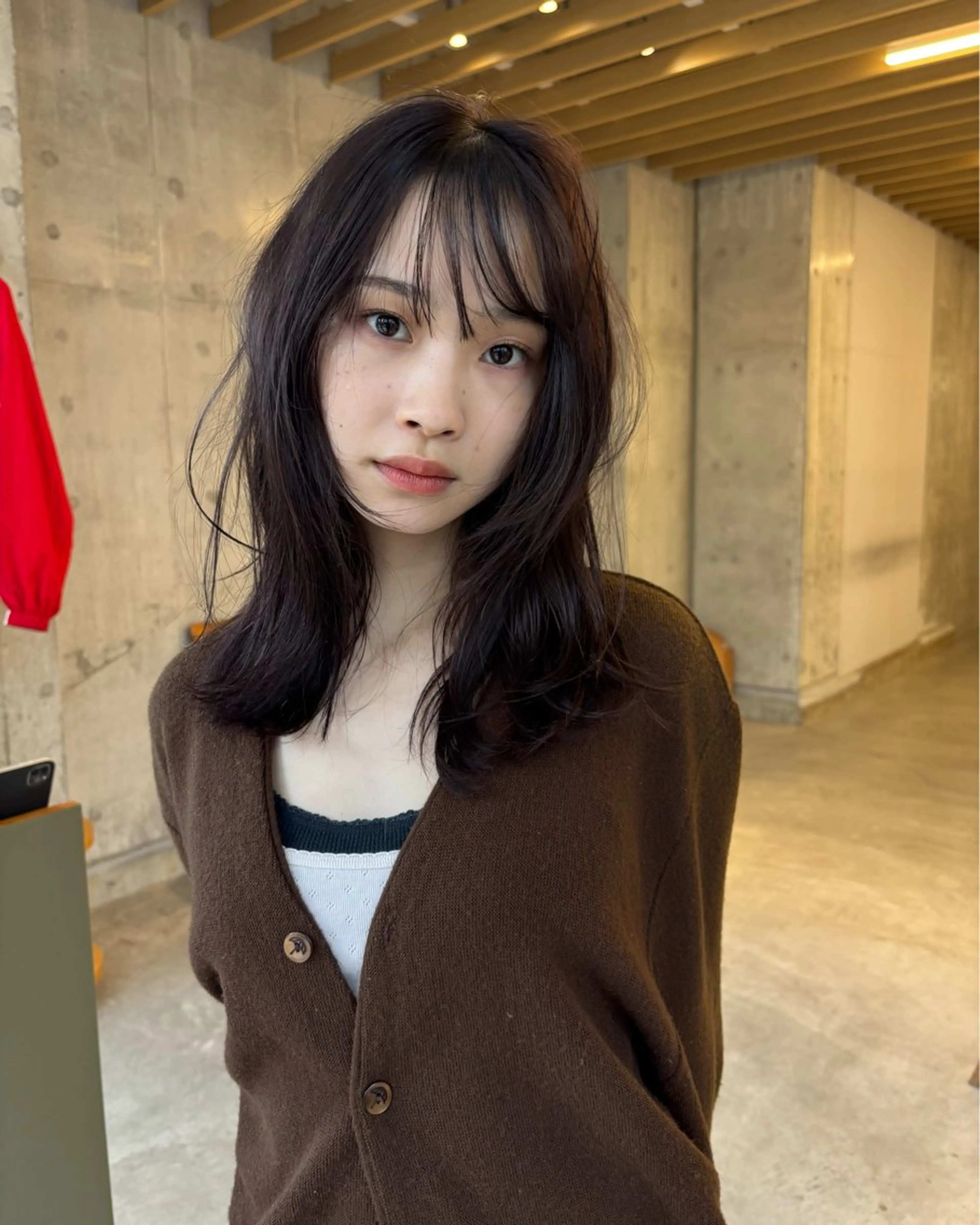 セミロング カラー アッシュ アッシュブラウン ベージュカラー ブラウンカラー ブラウンベージュ living所属・艶感カラー/レイヤー /chihanaのヘアスタイル