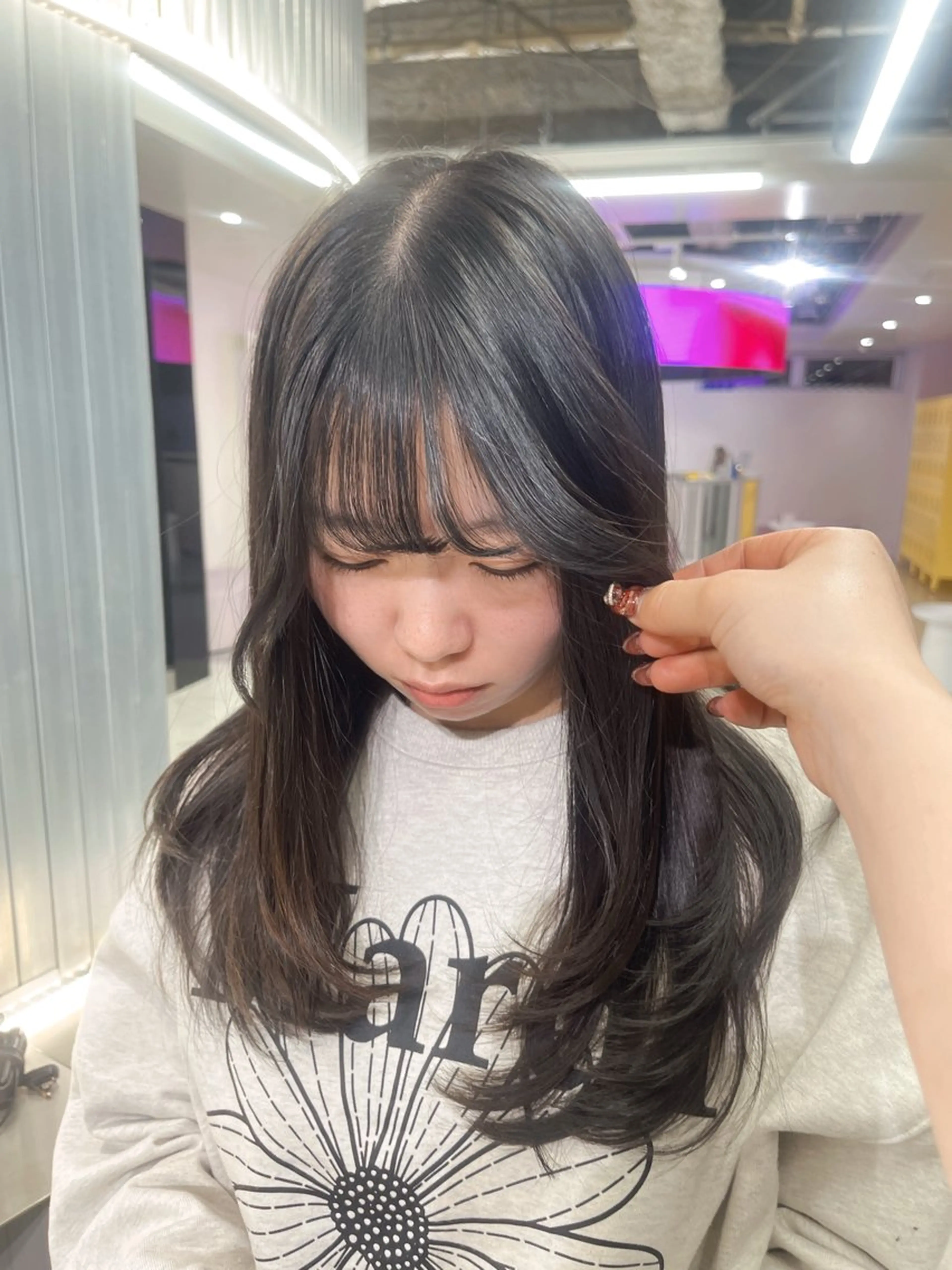 ロング レイヤーカット MEI / ブリーチカラー/名駅のヘアスタイル