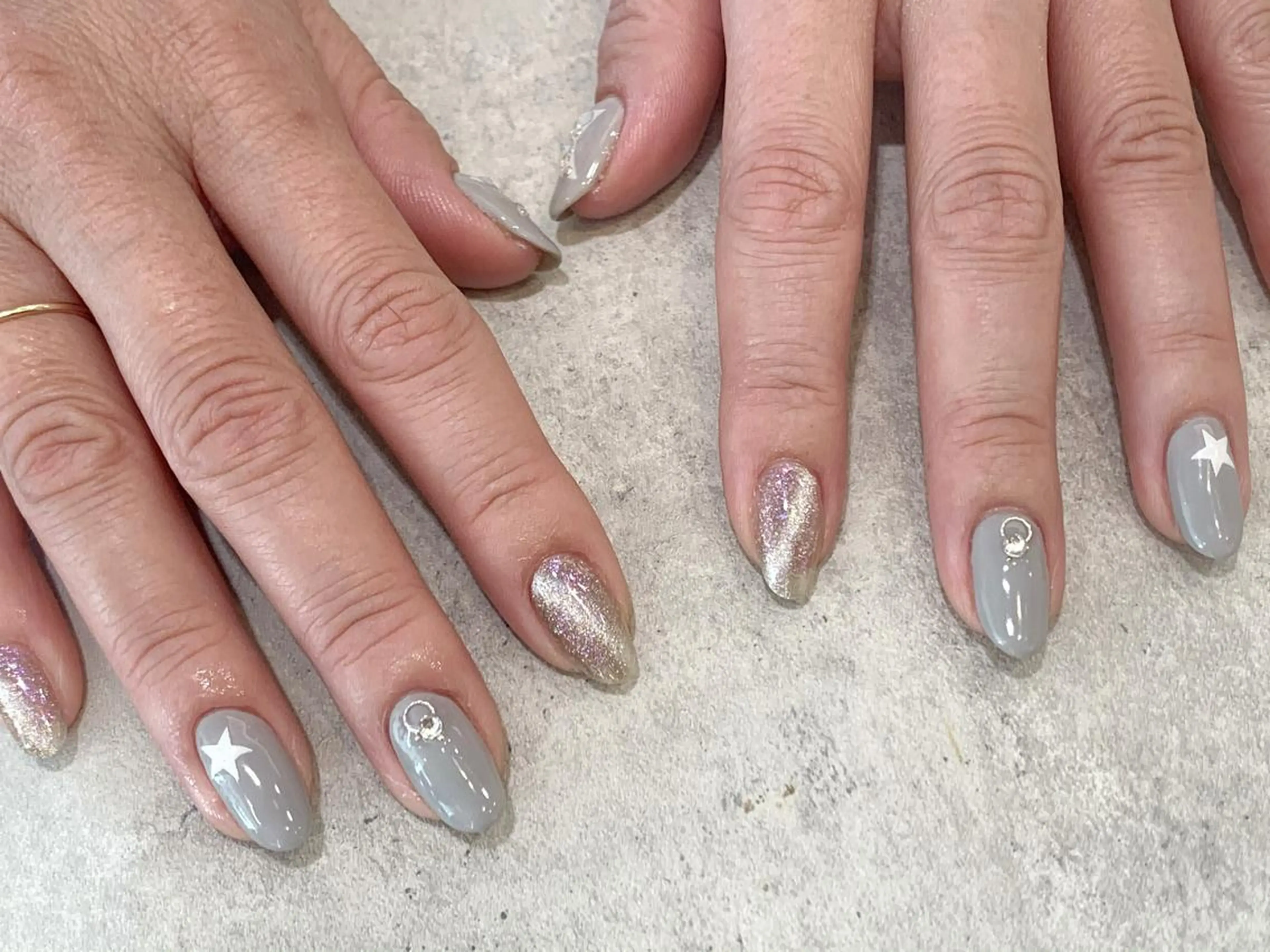 ネイル マグネットネイル ストーンネイル ハンドネイル 金田 純香のネイルデザイン