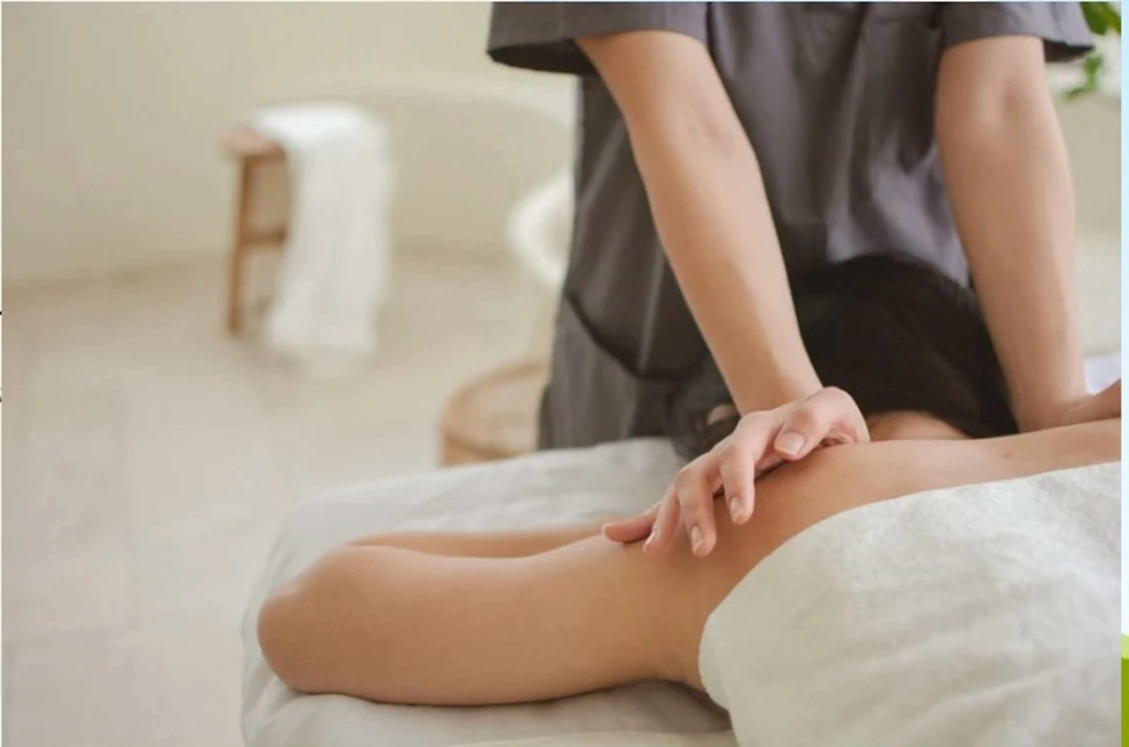 オールハンドマッサージの写真