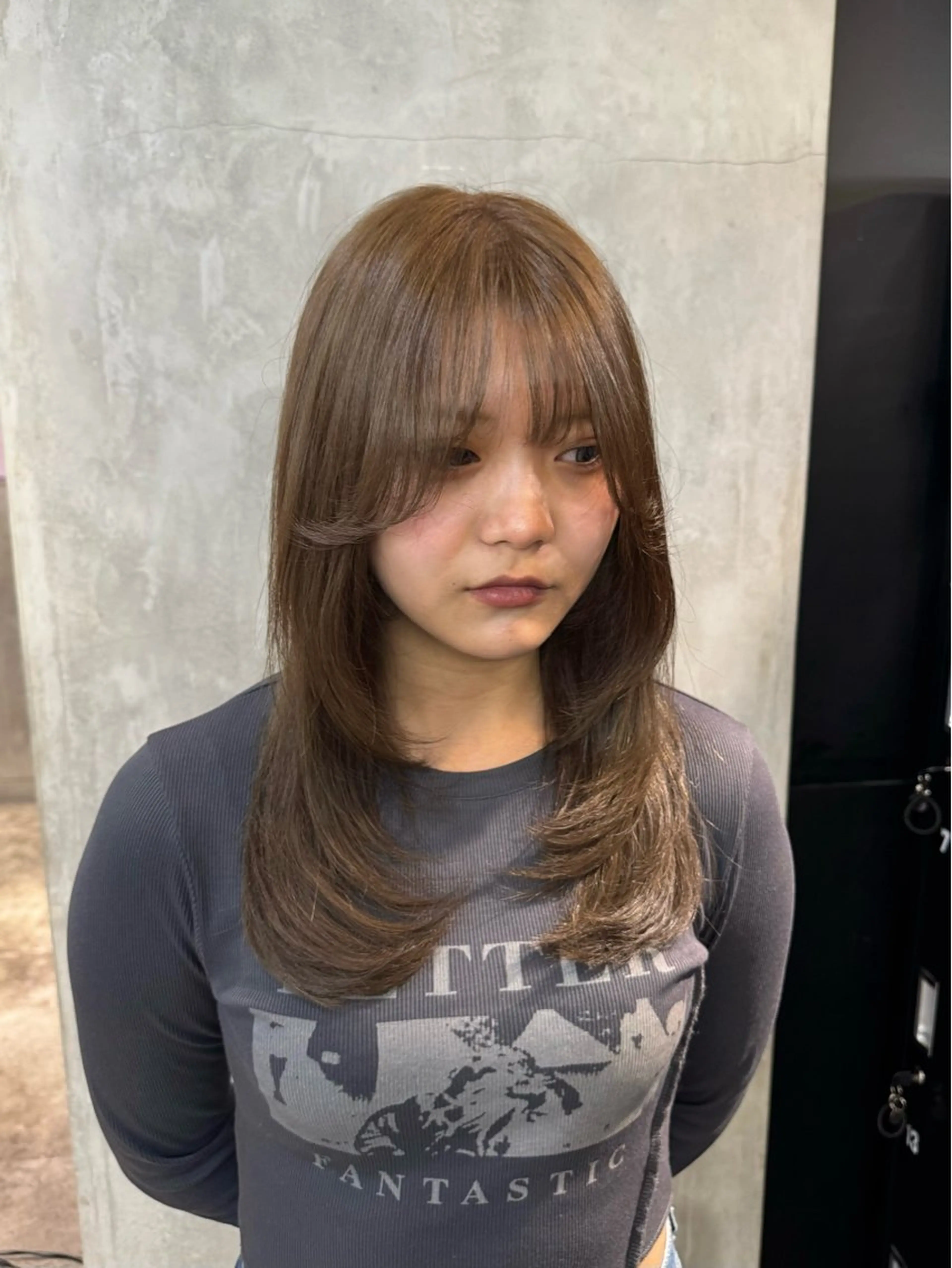 ミディアム カット ヘアカラー トリートメント ザクザクレイヤー 🍀/ブリーチ/小田のヘアスタイル