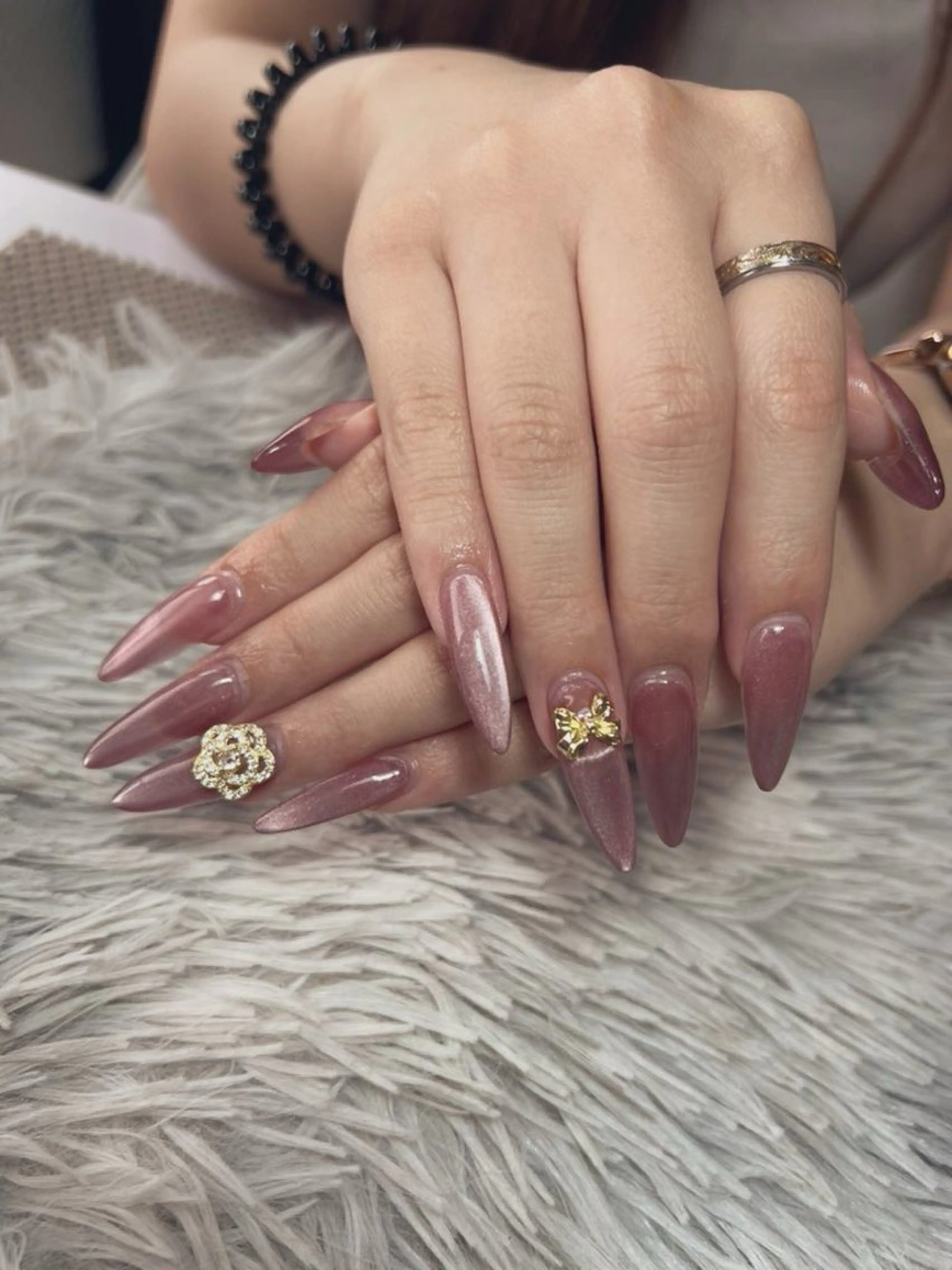 ネイル マグネットネイル スカルプネイル ハンドネイル シェヌネイル JURAのネイルデザイン