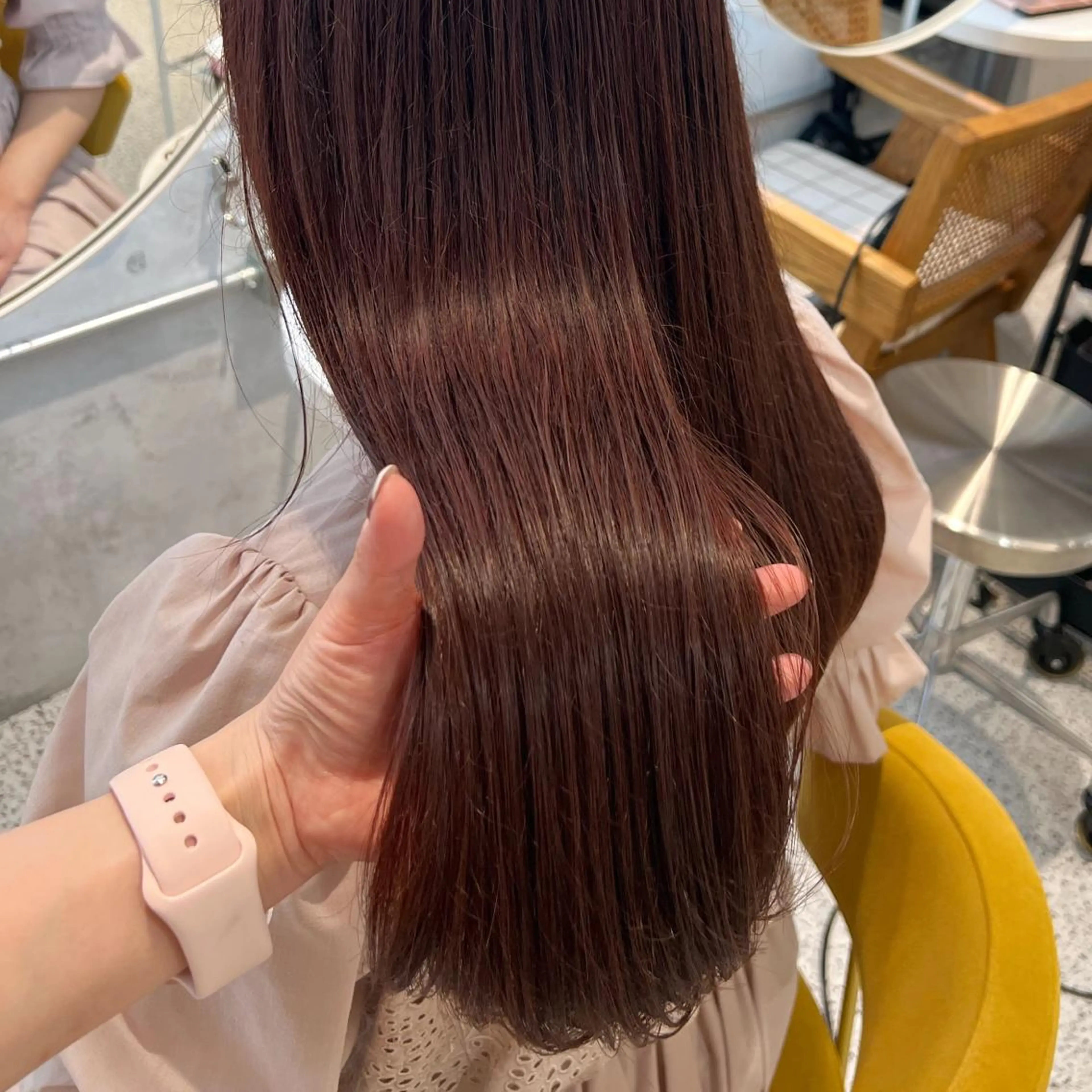 ロング カラー ブリーチ ブラウンカラー 透明感カラー ブリーチなしカラー ピンクカラー カット ヘアカラー トリートメント 韓国ヘア☁️ mitsukiのヘアスタイル