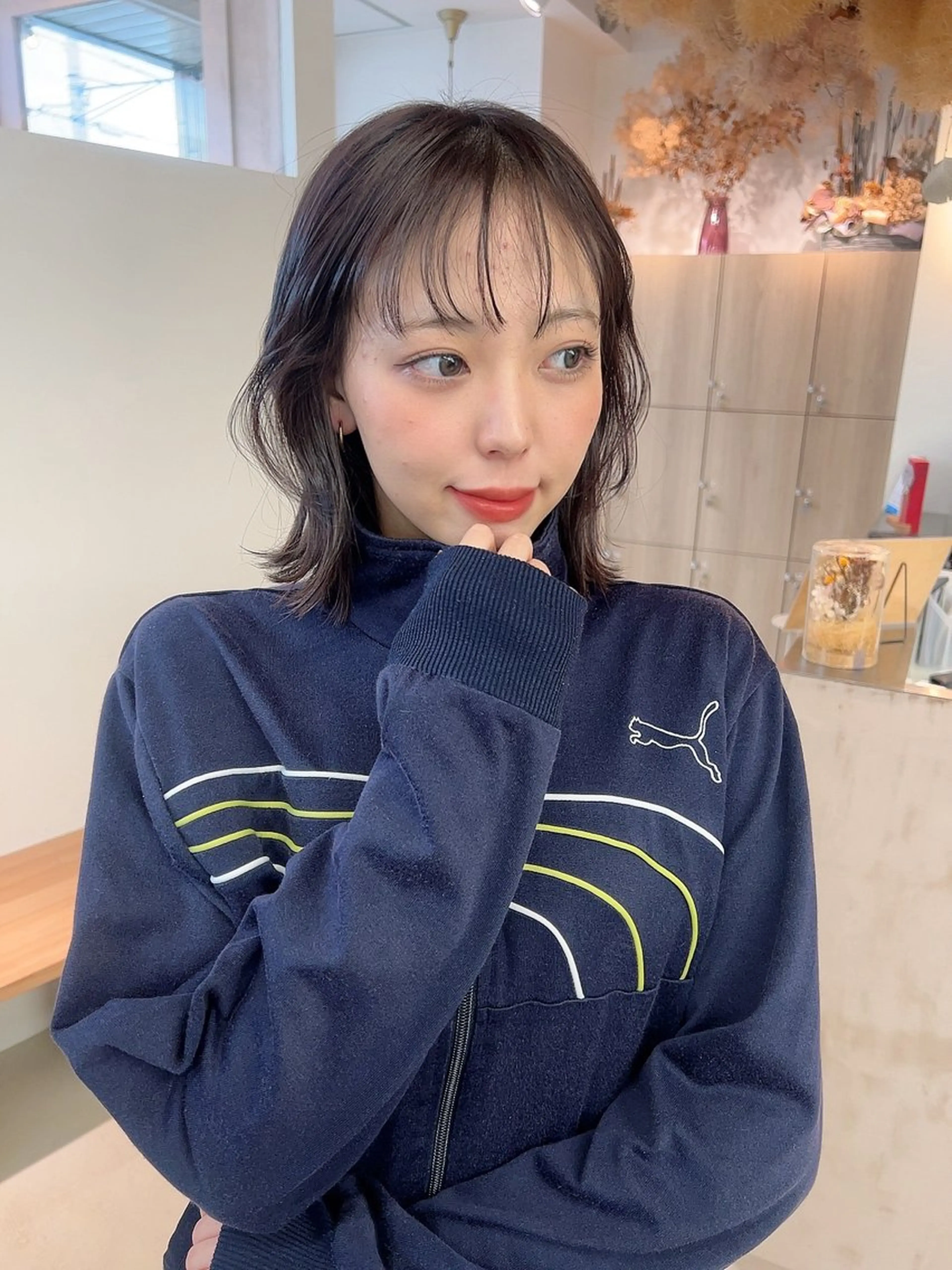 ミディアム カット ヘアカラー トリートメント vince. moekoのヘアスタイル