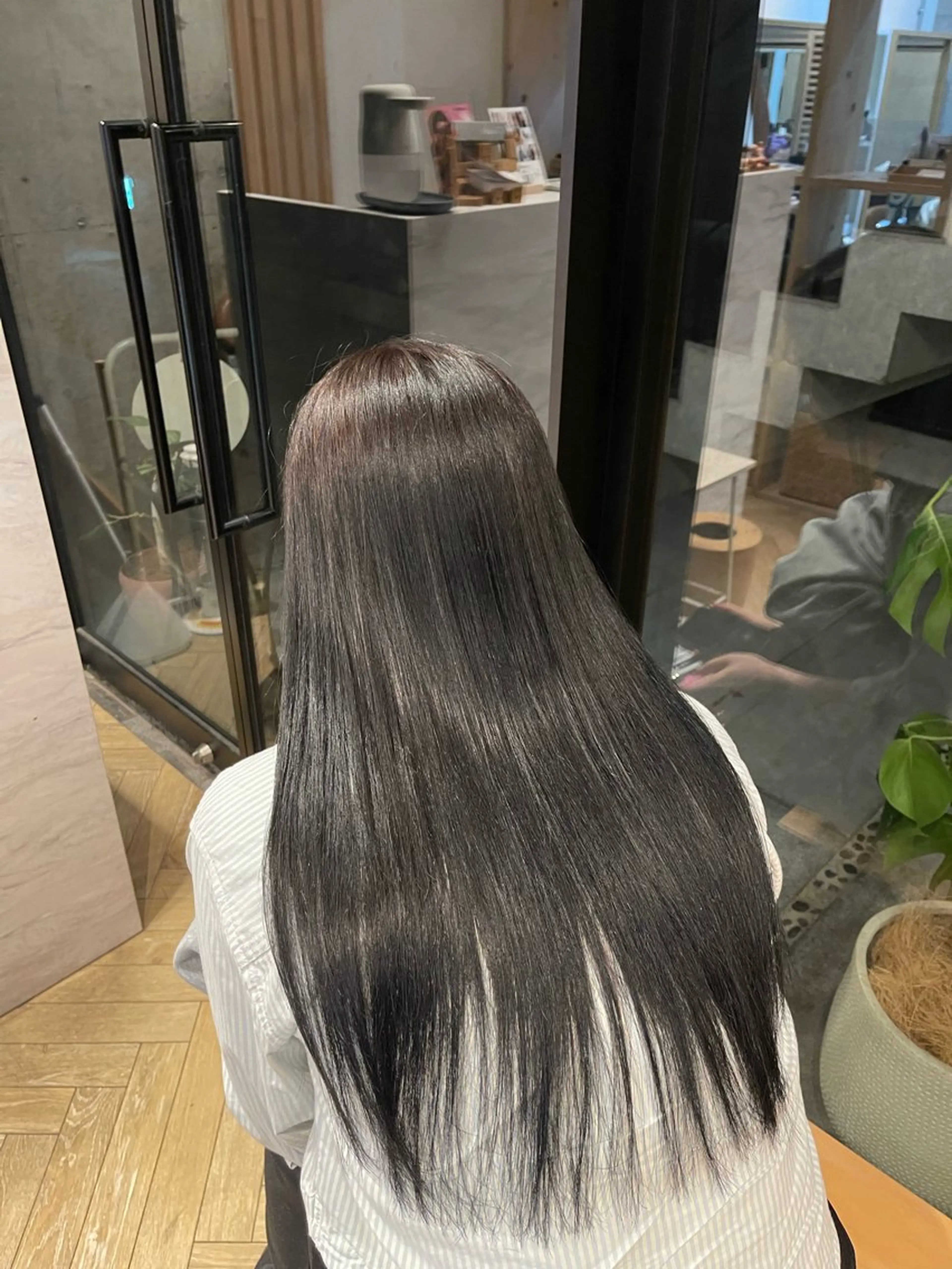 ロング カラー 愛莉/ラベンダー/ ベージュ/ブラウンのヘアスタイル