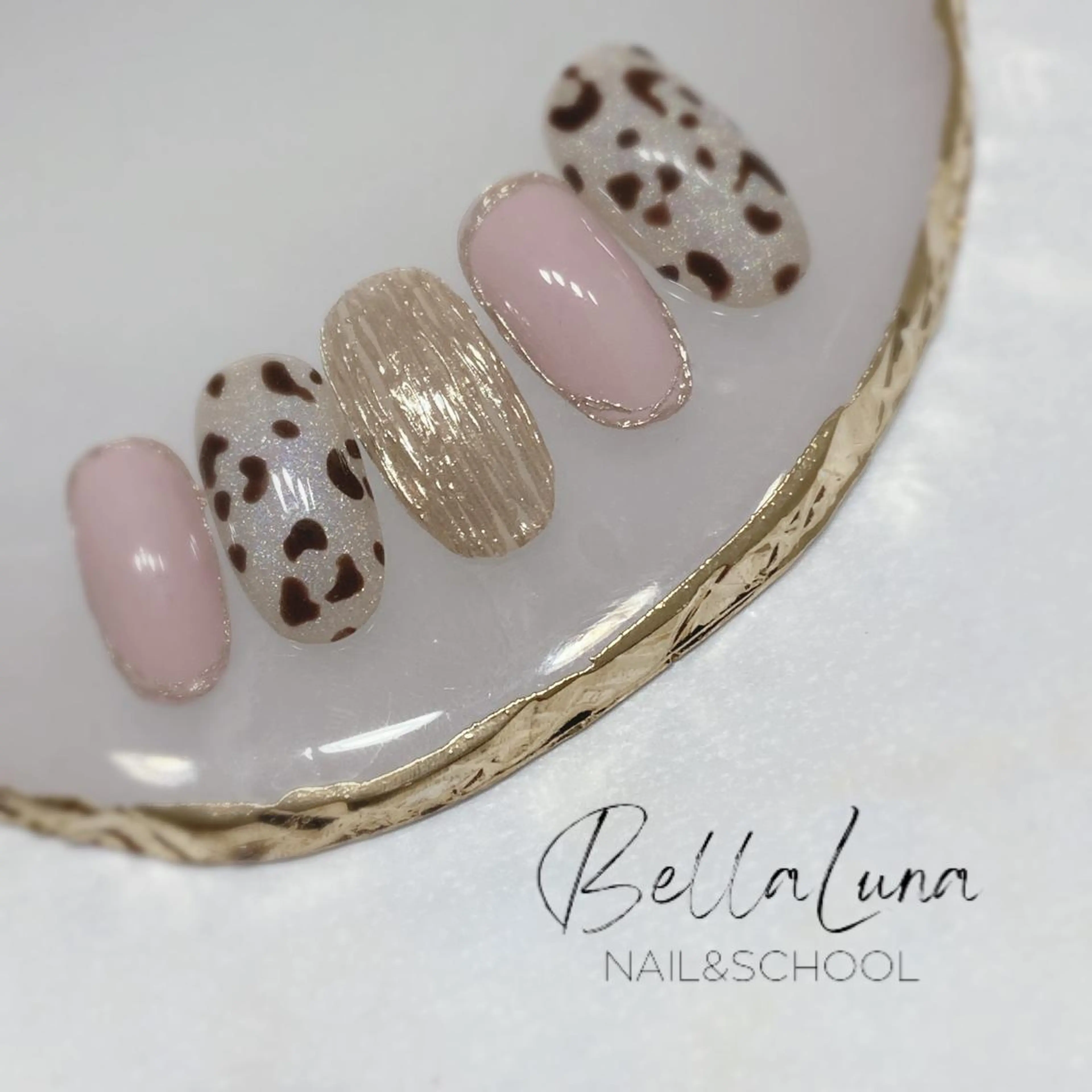 ネイル BellaLuna 金子のネイルデザイン