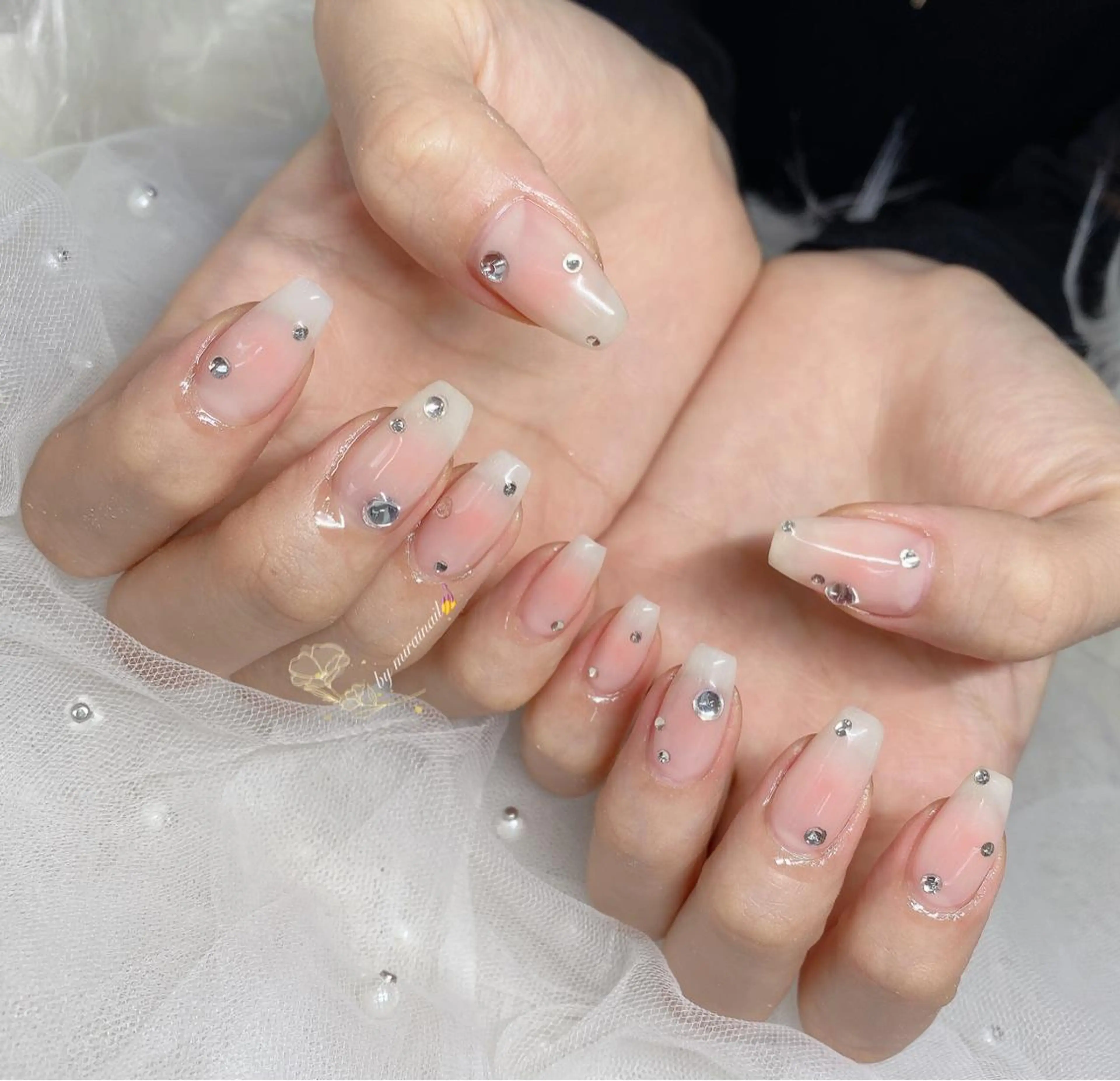 ネイル ワンホンネイル ネイルサロン 9Carats神田のネイルデザイン