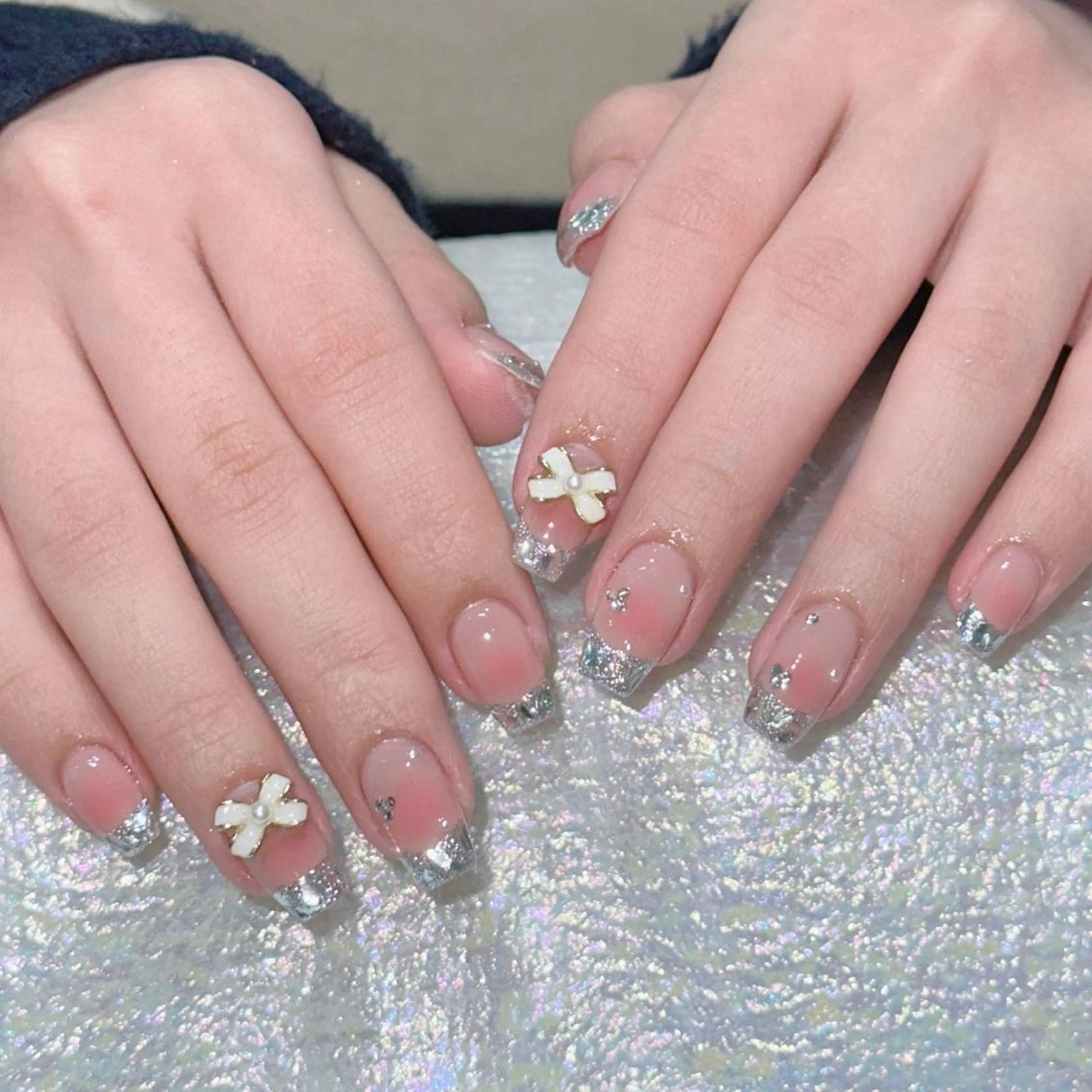 ネイル ハンドネイル Queens ciciのネイルデザイン