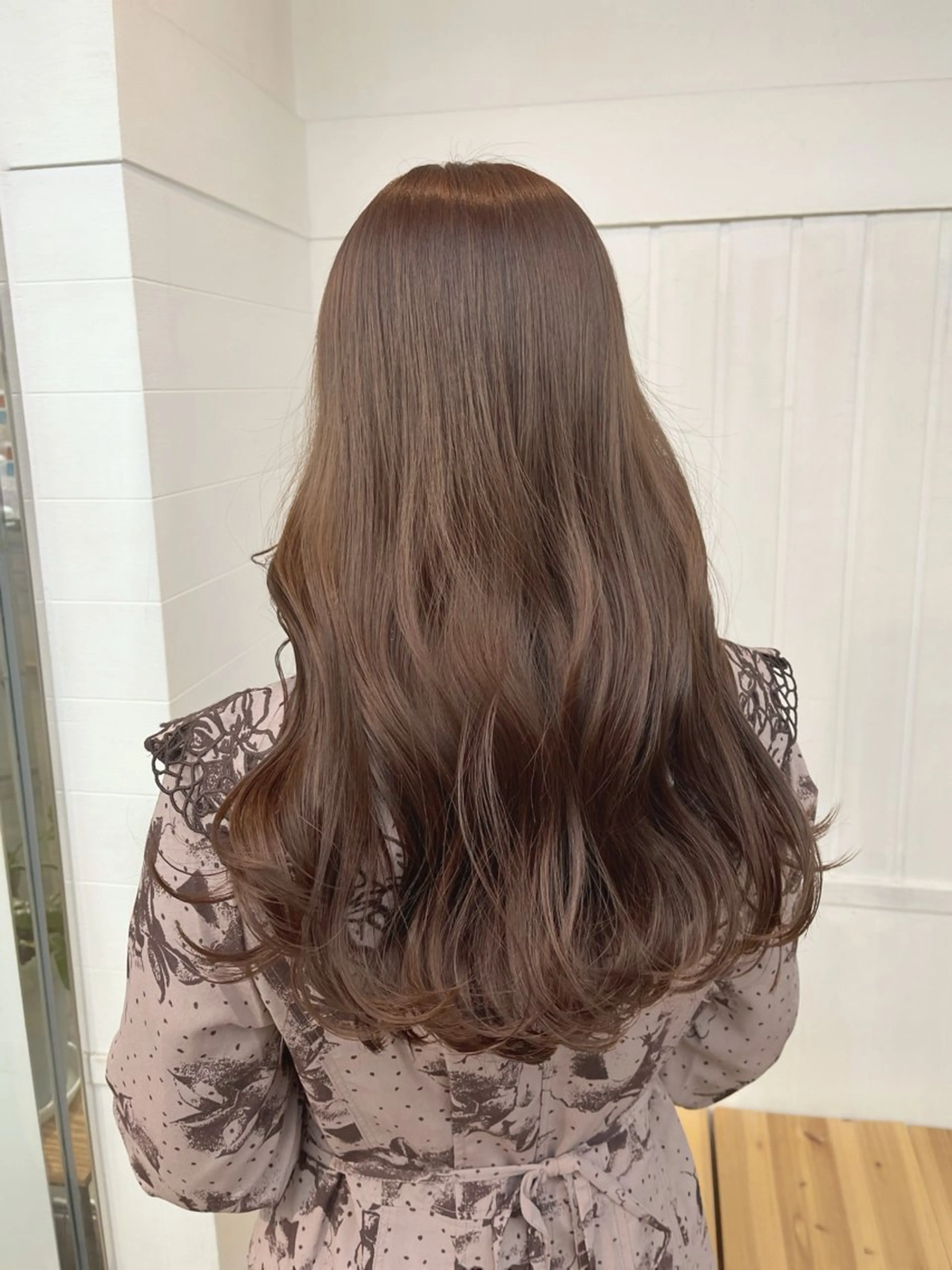 ミディアム カラー パーマ ヘアアレンジ 髪質改善 レイヤーカット トリートメント ストレートパーマ カット ヘアカラー トリートメント ヘッドスパ ヘアセット ®️レイヤー/透明感 カラー/星野六三四のヘアスタイル