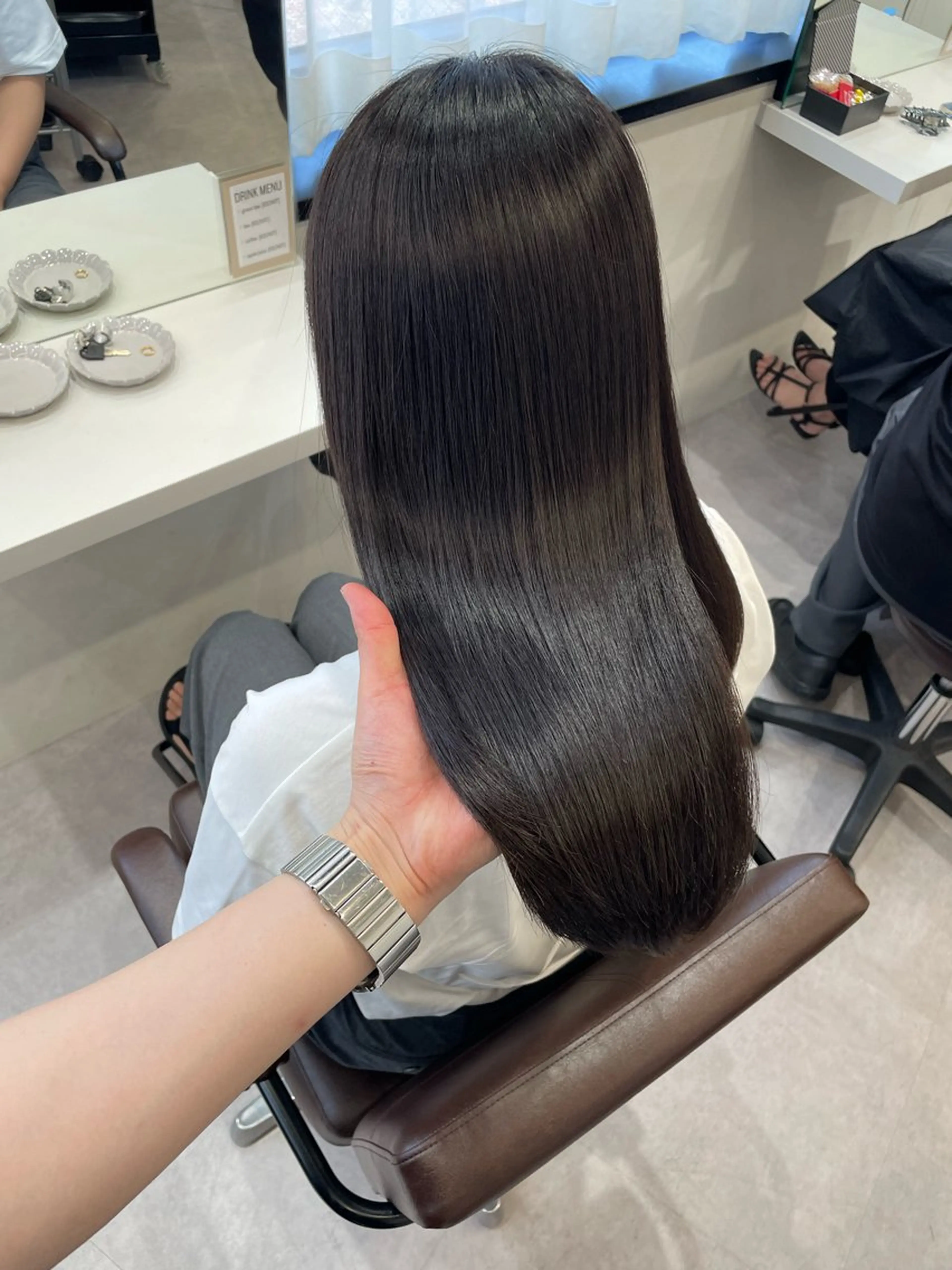 セミロング 髪質改善×韓国ヘア HIROのヘアスタイル