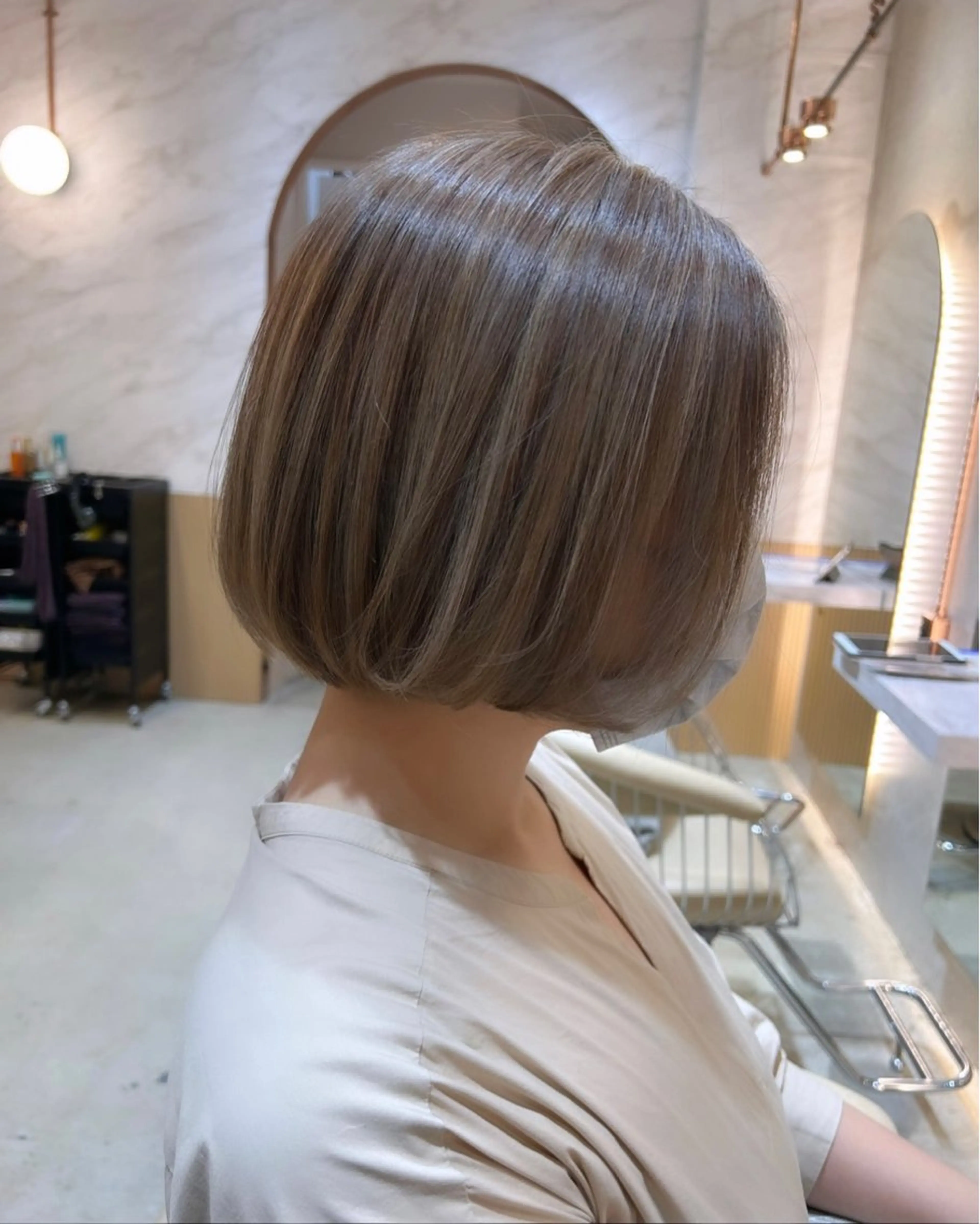 🌷白髪ボカシハイライト🌷+似合わせカット💇♀️+1stトリートメントの写真