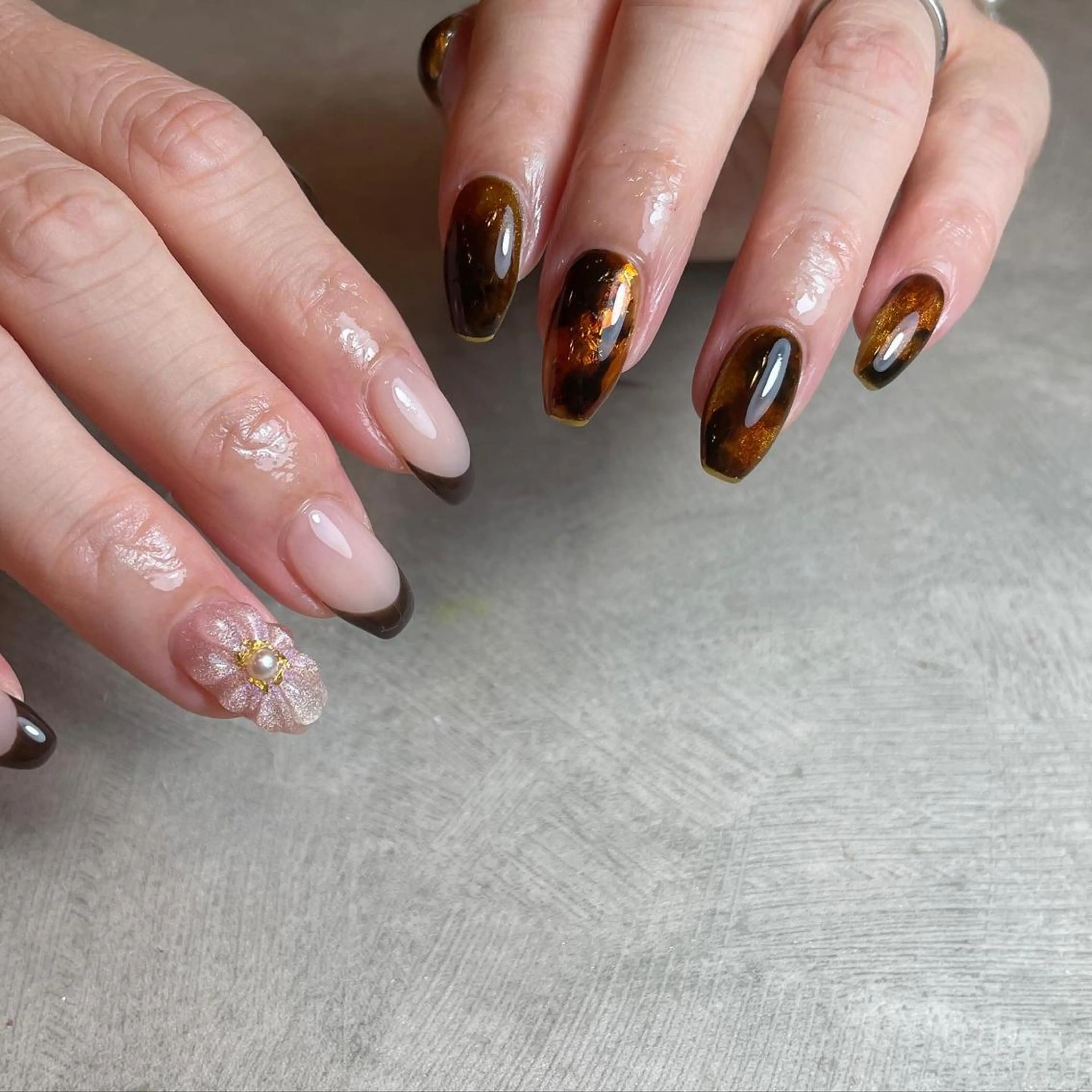 ネイル べっ甲ネイル ハンドネイル my&所属・my&_ maimiのネイルデザイン