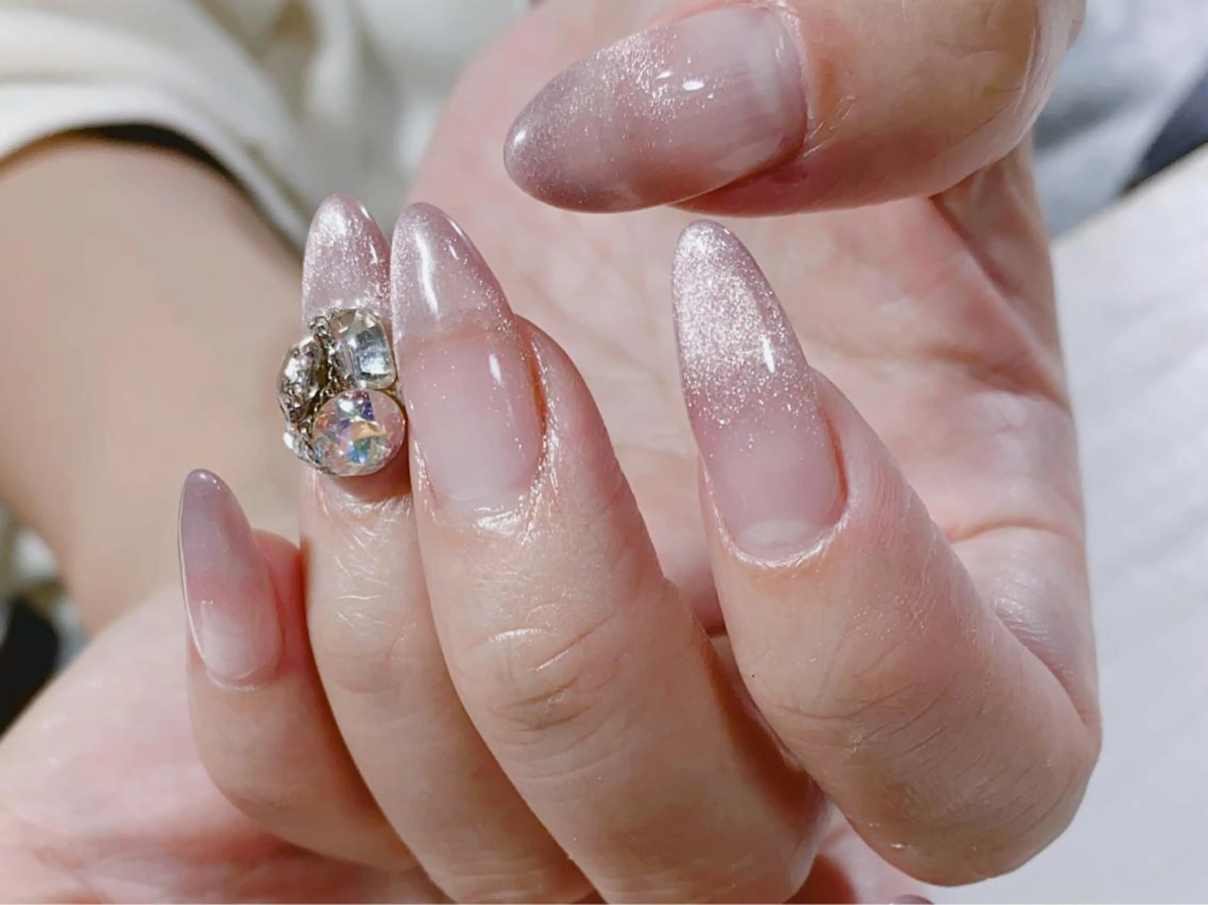 ネイル アートネイル ジェルネイル マグネットネイル スカルプネイル ストーンネイル ハンドネイル atelier la vita所属・lavita. mimuraのネイルデザイン