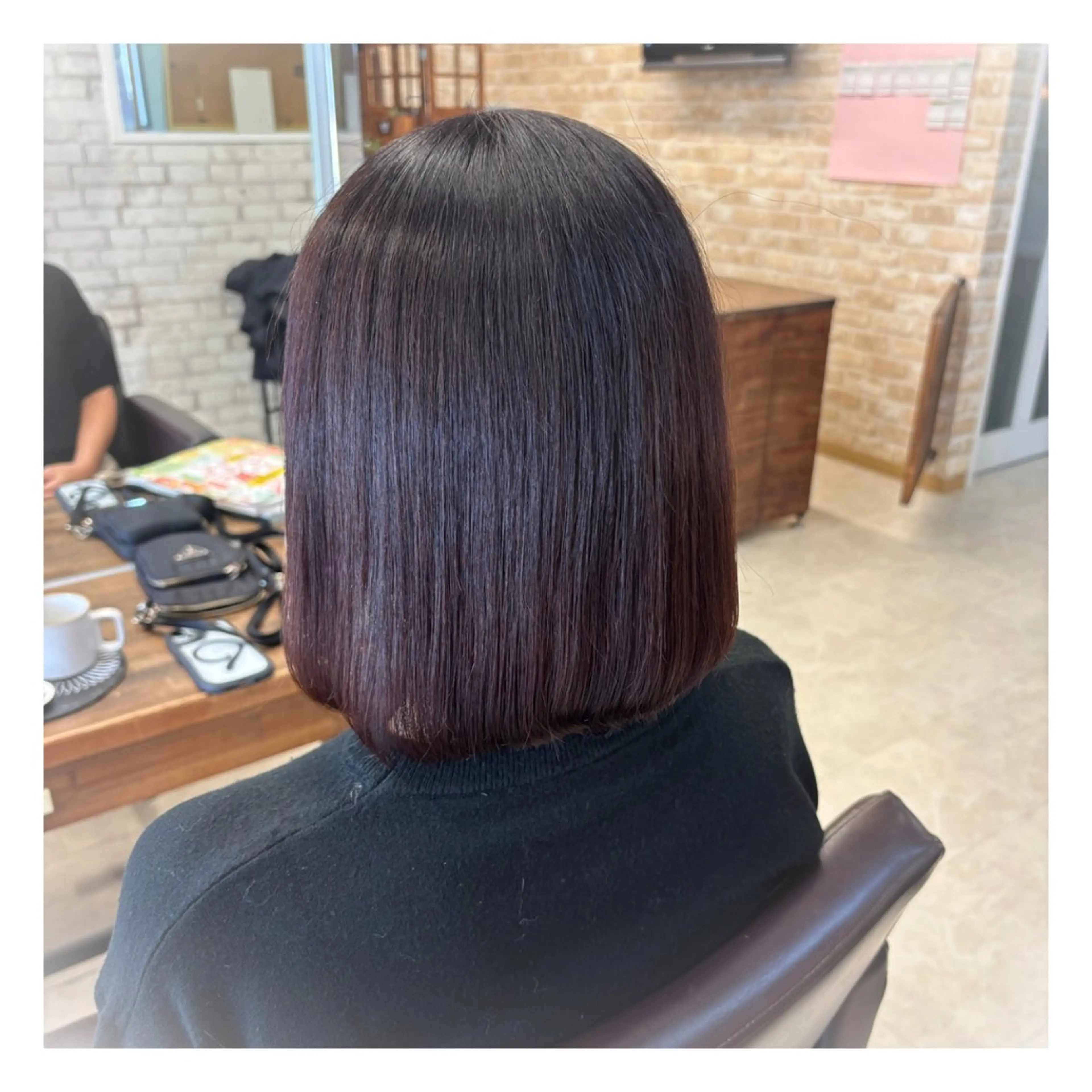 ミディアム ボブ カット パーマ Neoest Log ＋ bell所属・荒川 鈴菜のヘアスタイル