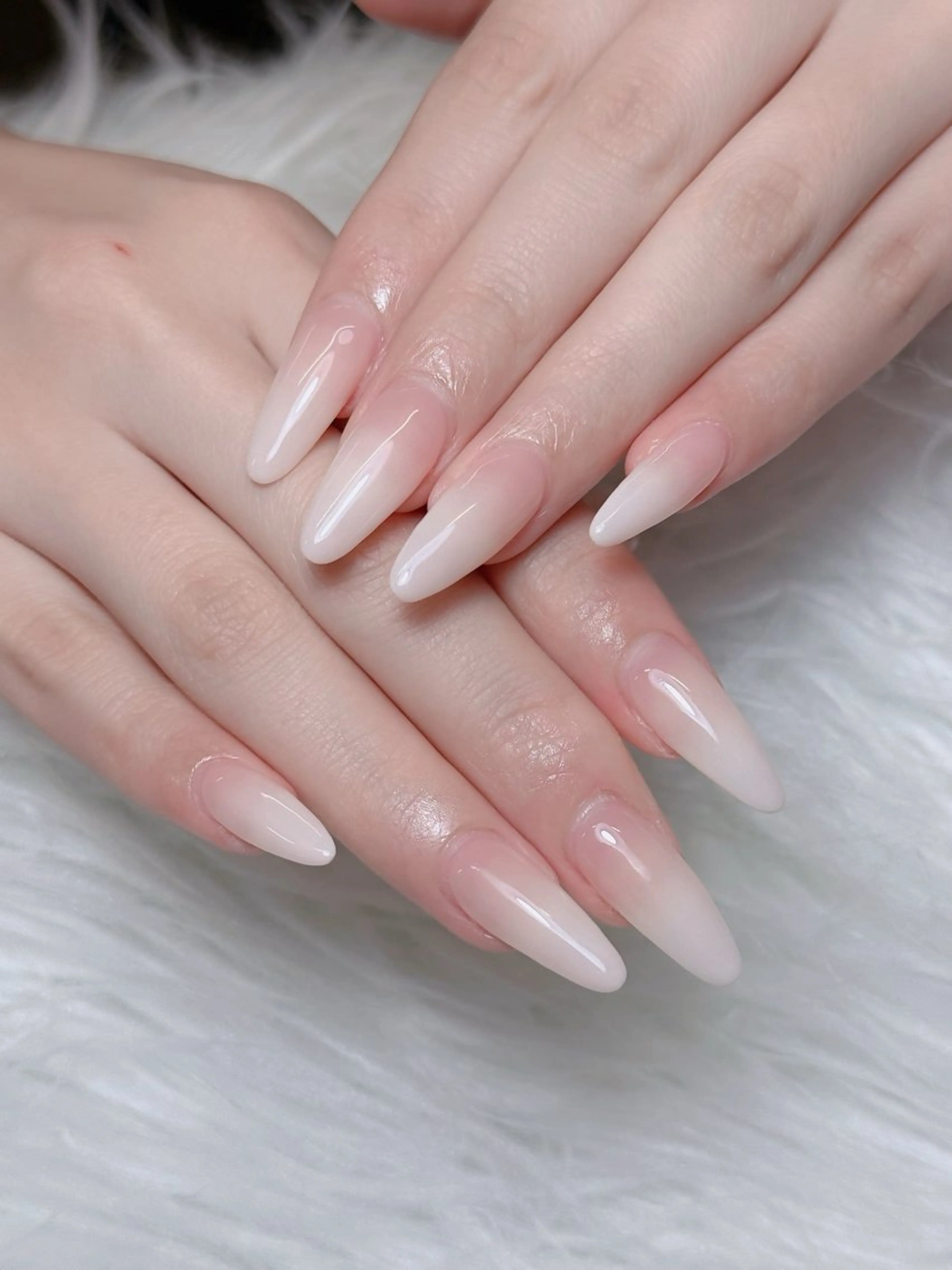 ネイル オーロラネイル チークネイル フットネイル フレンチネイル 韓国ネイル ハンドネイル Lumi Nailのネイルデザイン