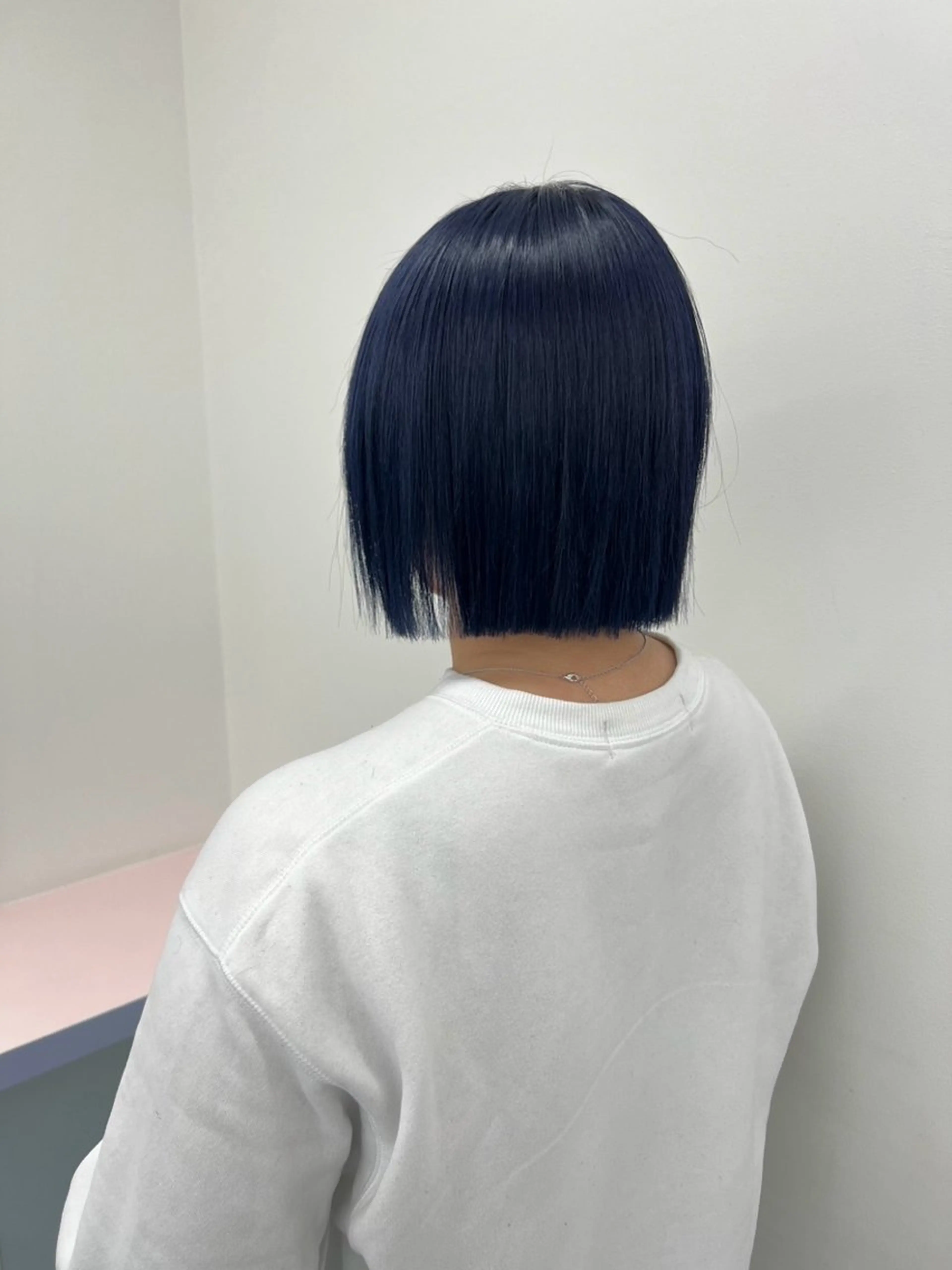 ミディアム カラー パーマ ヘアアレンジ 透明感ブリーチカラー 🌈TOMOHIROのヘアスタイル