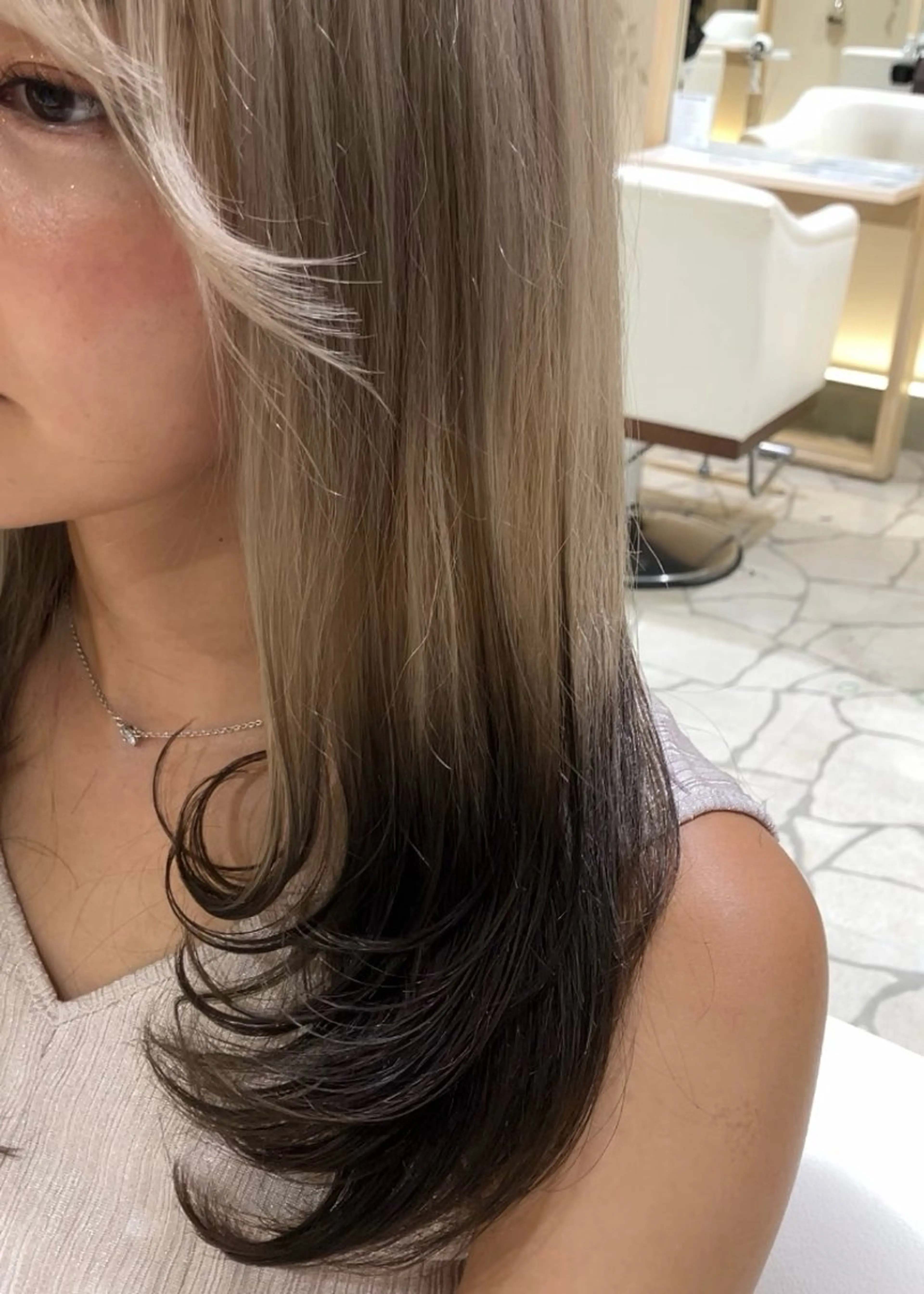 ロング カラー ヘアカラー CYAN.栄店所属・久野 紗愛のヘアスタイル