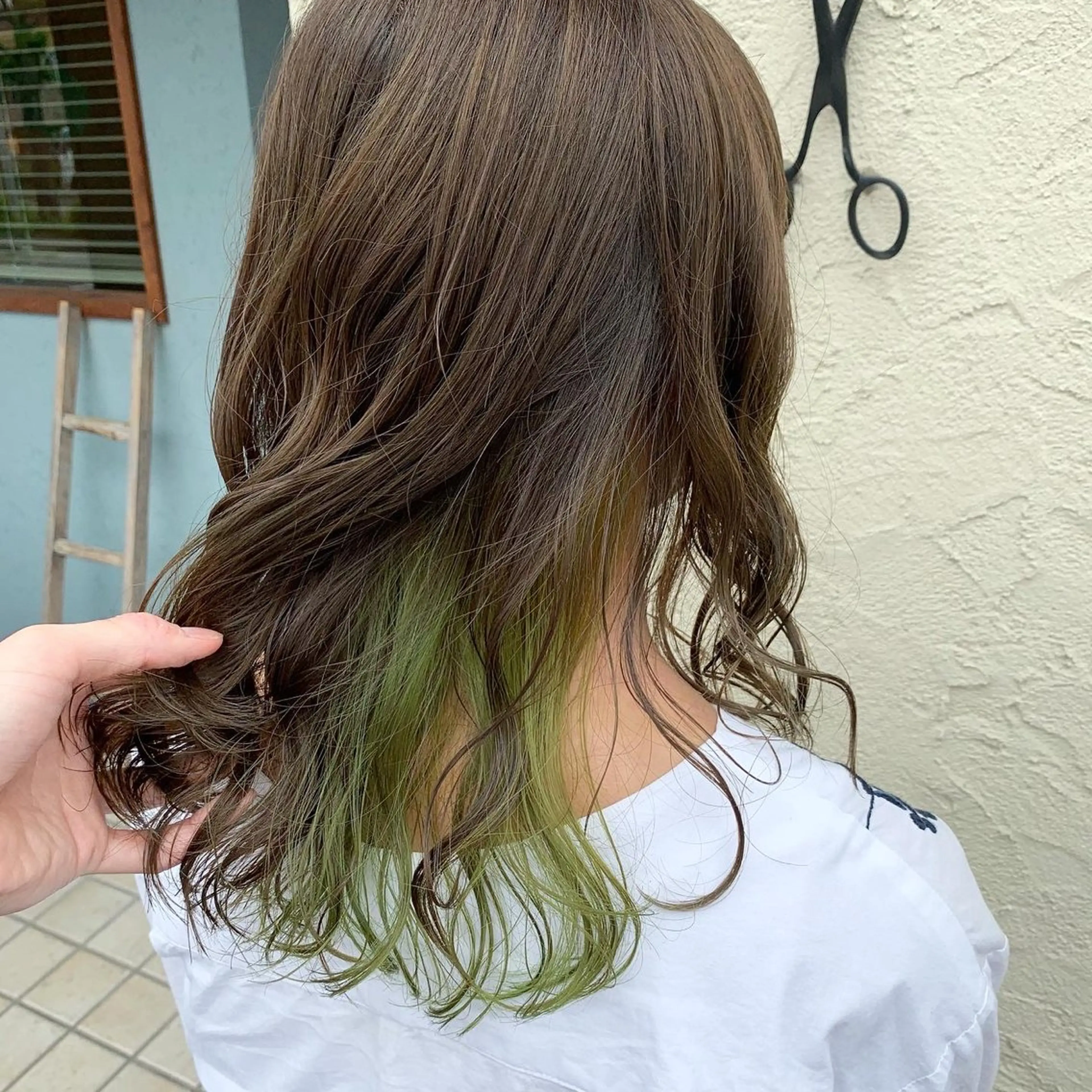 推しは推せる時に推せ🔥　推し活応援カラー！　　カラー＋ブリーチ(インナー)＋ケアコースの写真