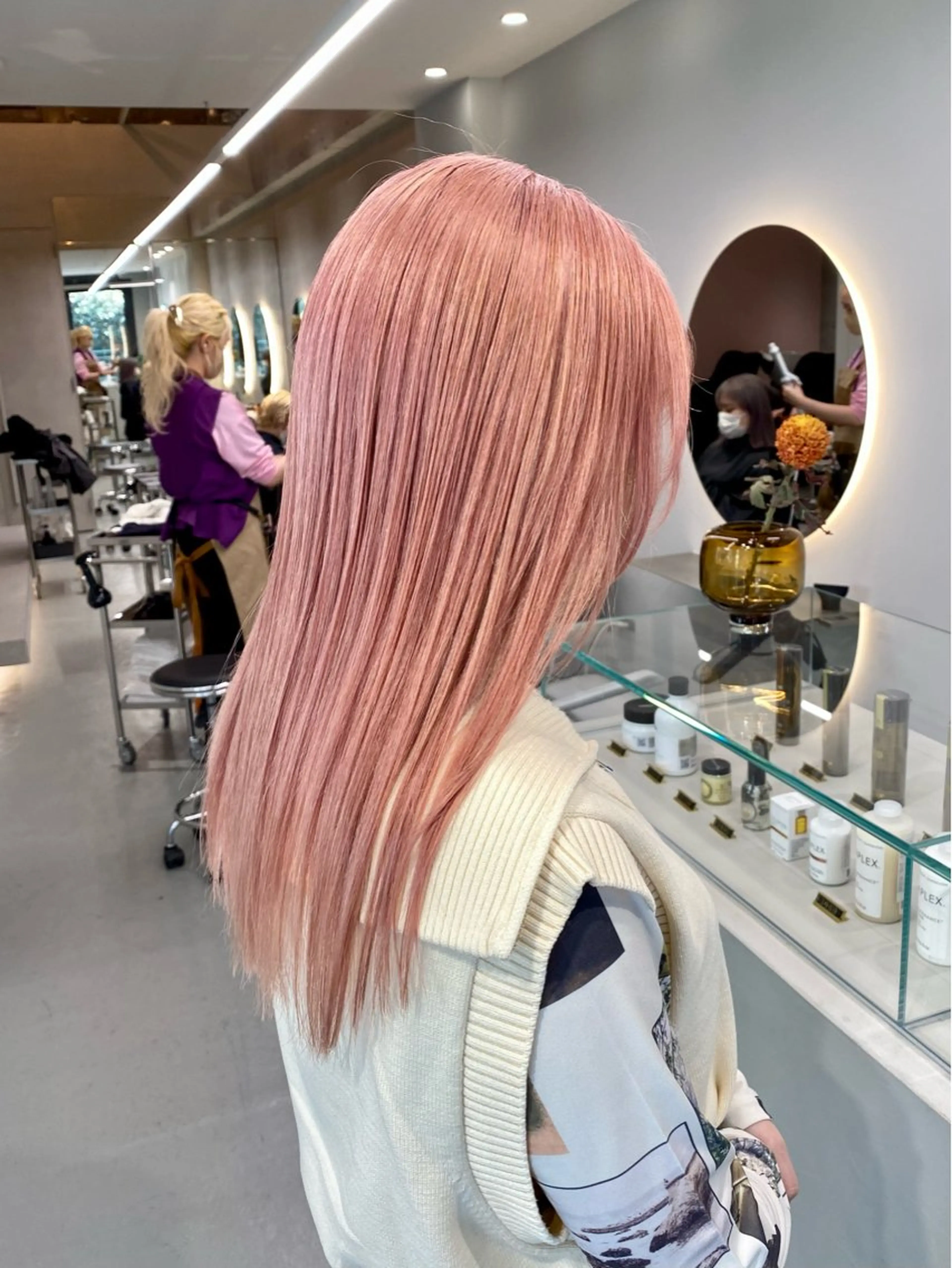 セミロング カラー ヘアアレンジ ヘアカラー SOL.JINGUMAE所属・原宿・デザインカラー YUI🤍ྀིのヘアスタイル