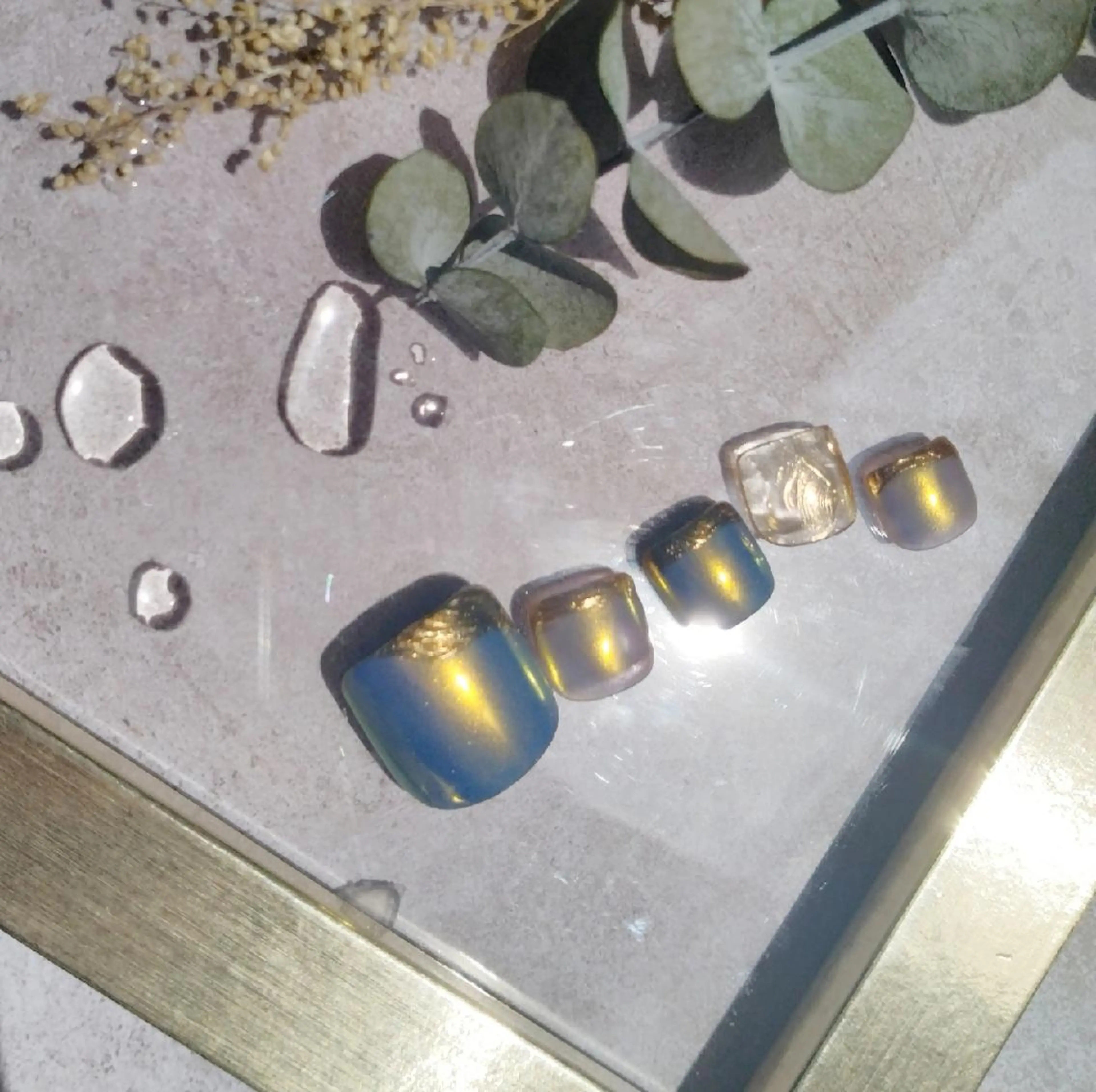 ネイル オーロラネイル ブルー フットネイル ジェルネイル ニュアンスネイル フットネイル Nailsalon manoのネイルデザイン