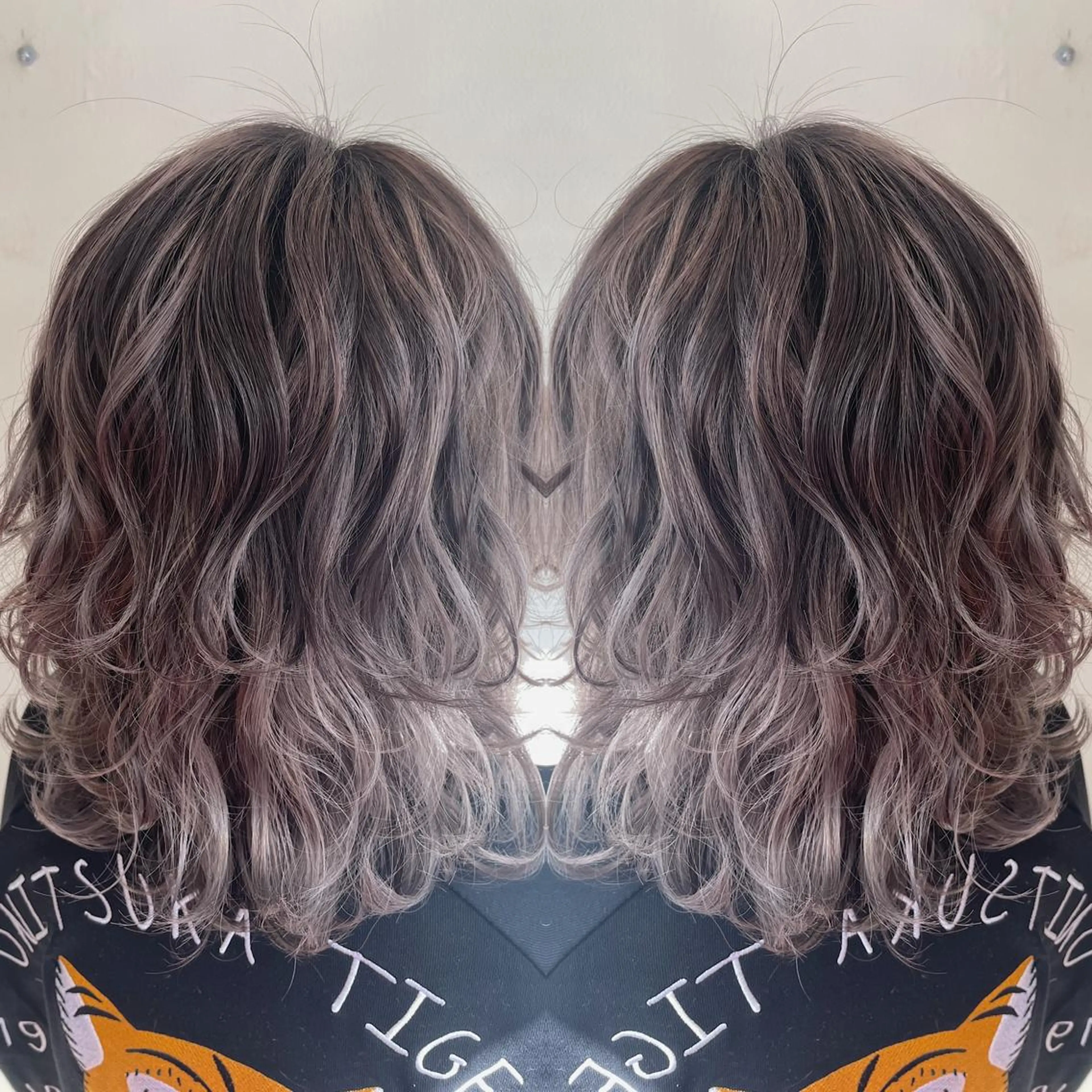 セミロング カラー 菅 翔太のヘアスタイル