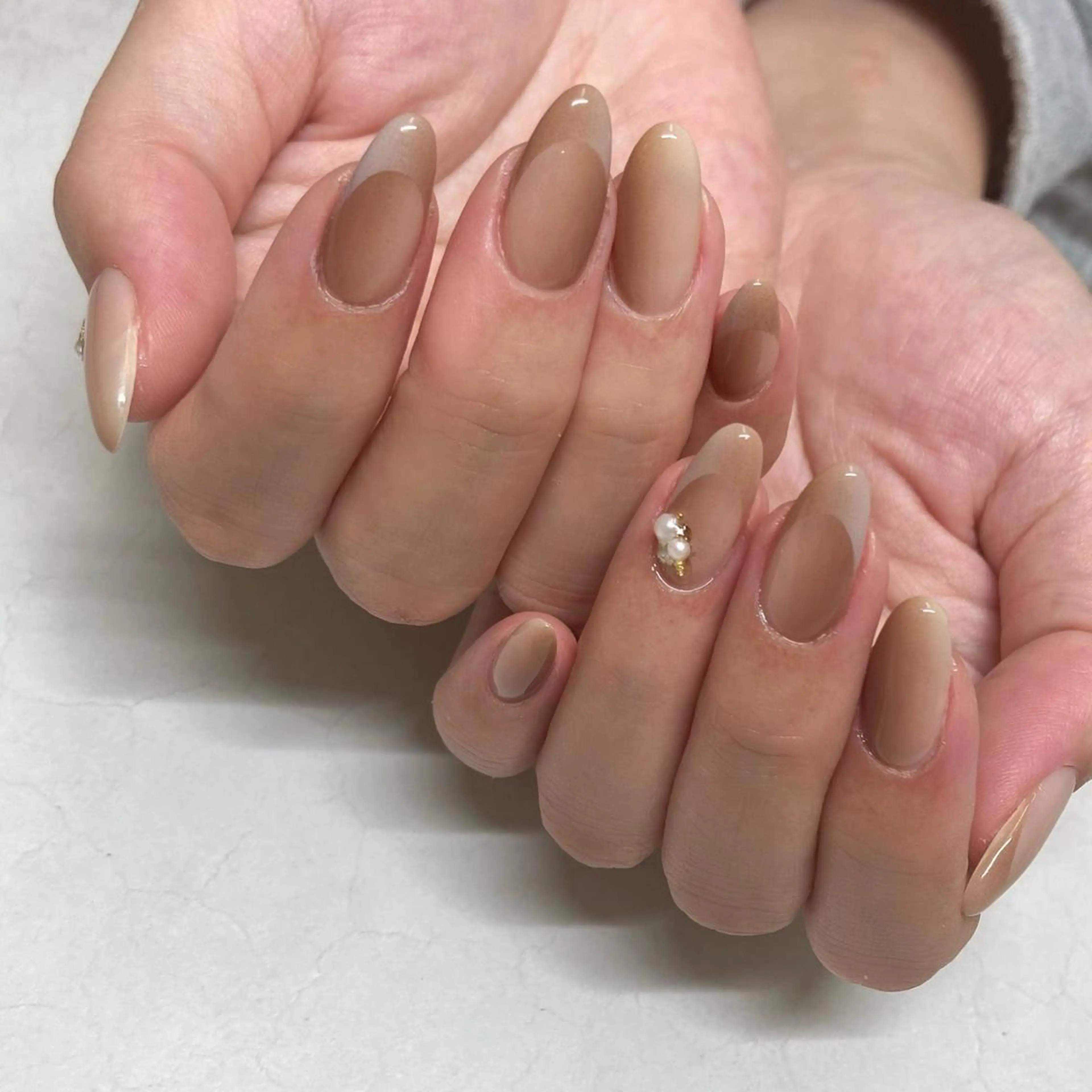 ネイル フレンチネイル オンブレフレンチ Faire MIKIのネイルデザイン