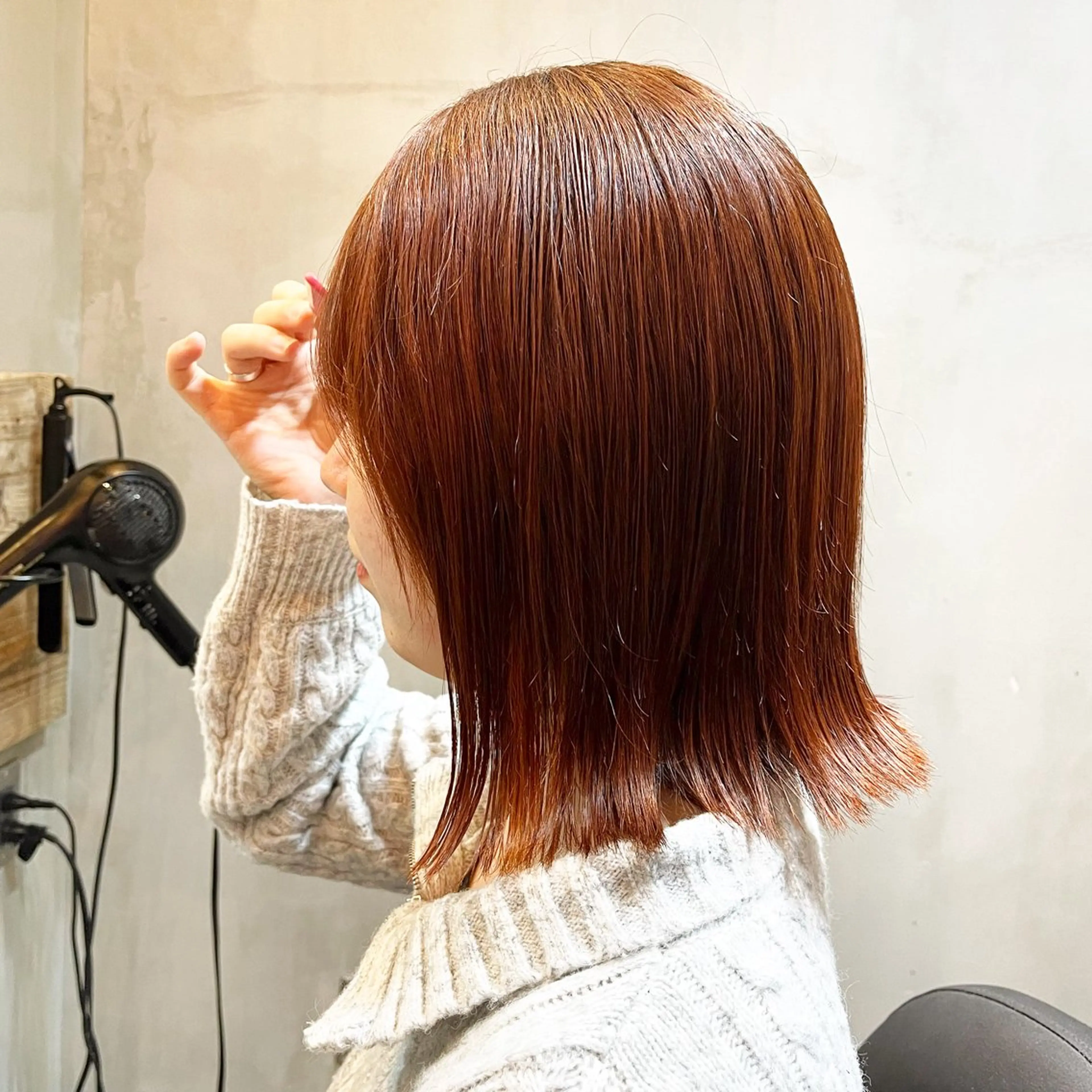 ミディアム ボブ Colore（コローレ）所属・顔タイプ/ダブルカラ ー/りりかのヘアスタイル