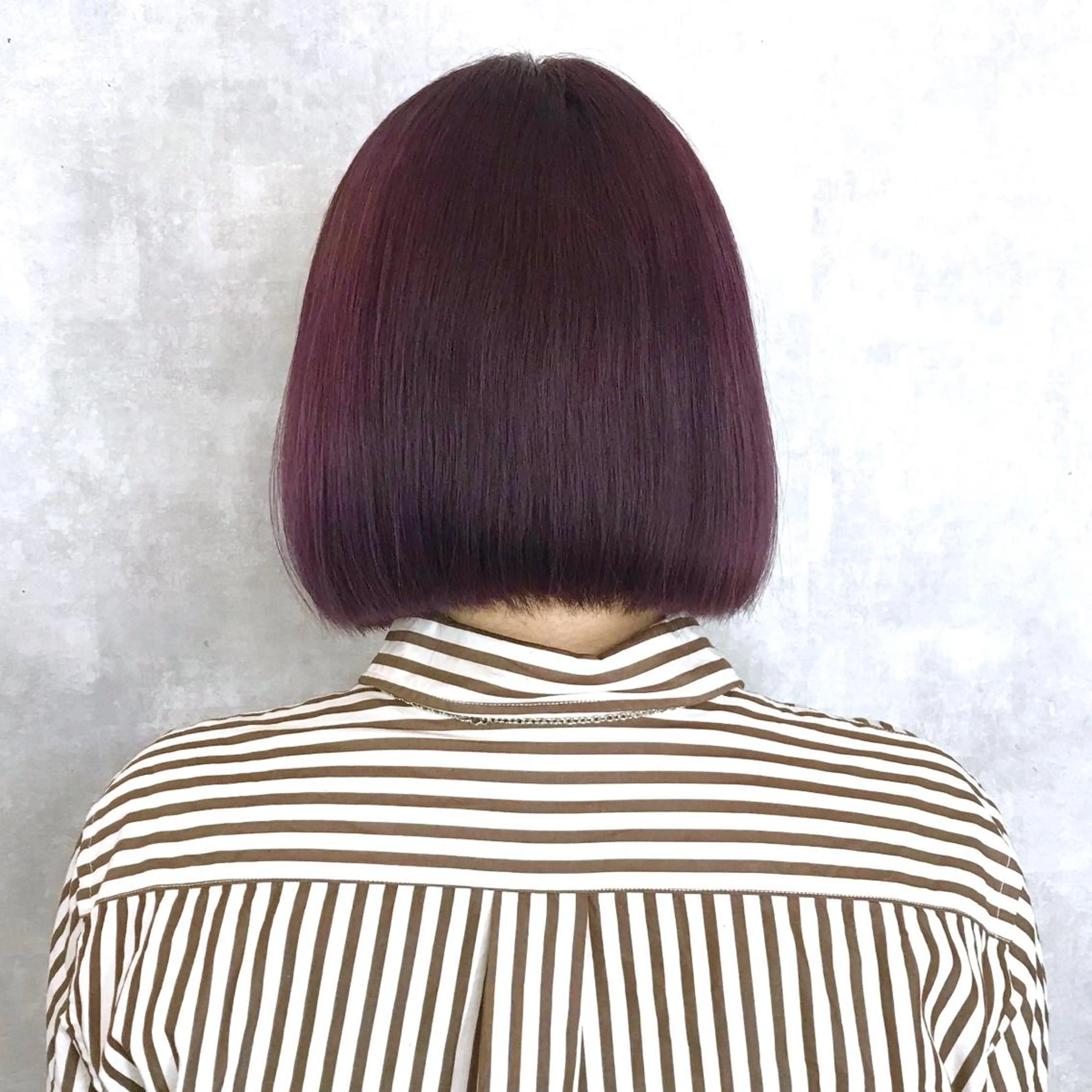 ショート カラー ブリーチ ラベンダーカラー タンバルモリ ムルギョル巻き 韓国風ヘア サロウィン所属・K-POP好き美容師 🇰🇷Kai.Yのヘアスタイル