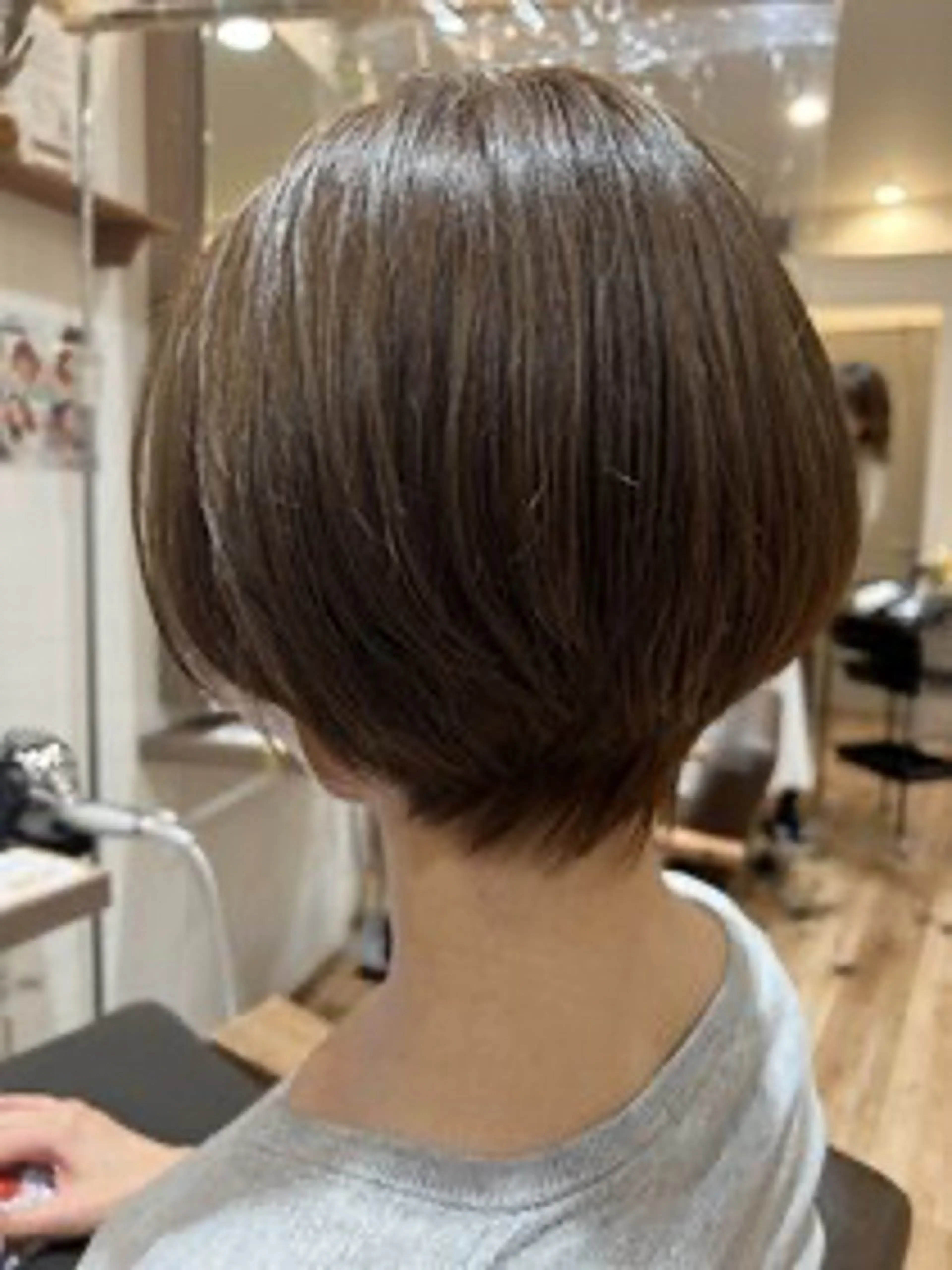 ショート イシカワ ユウタのヘアスタイル