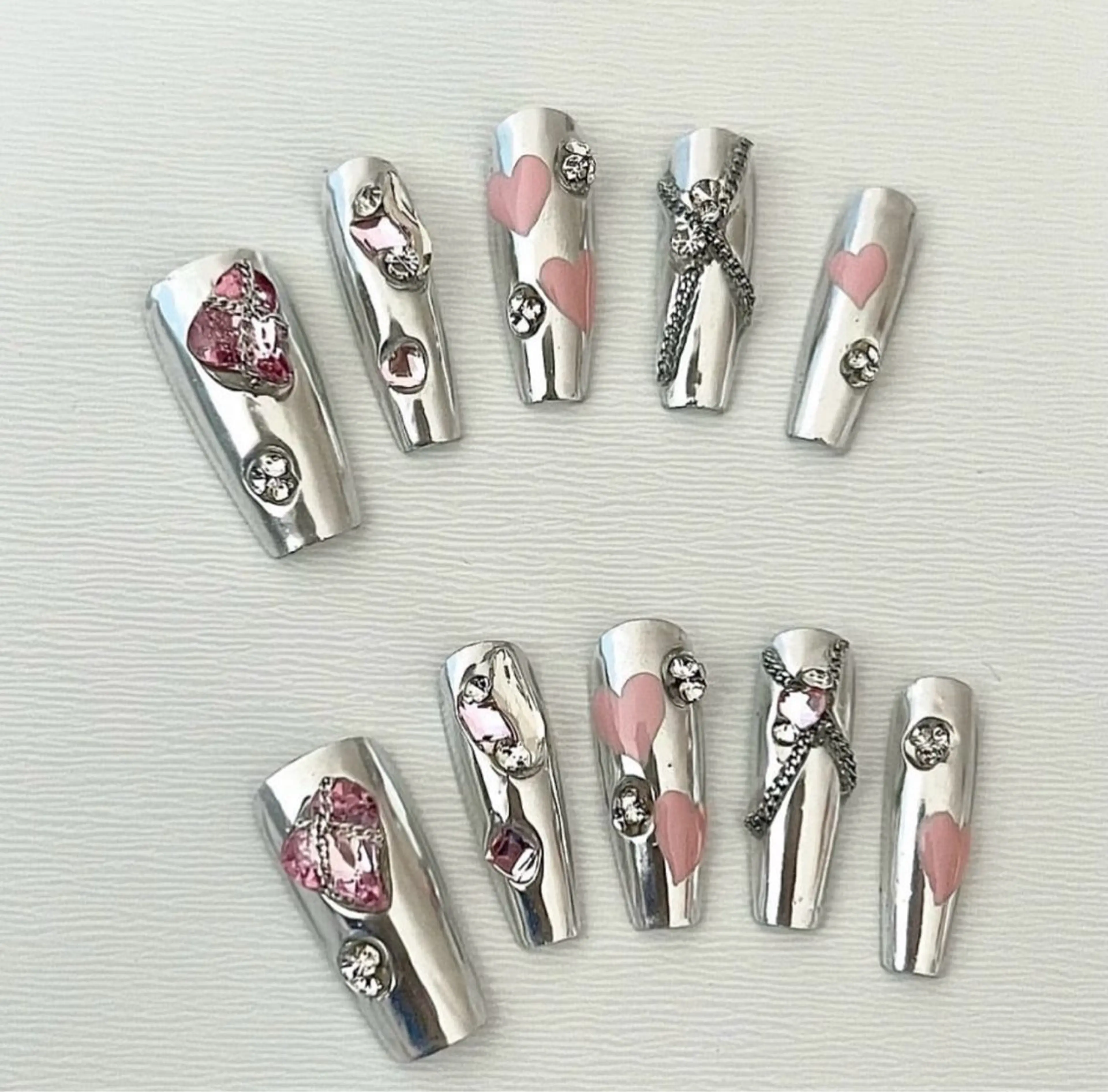 ネイル RiNo Nail Salon所属・RinO Nail 大阪のネイルデザイン