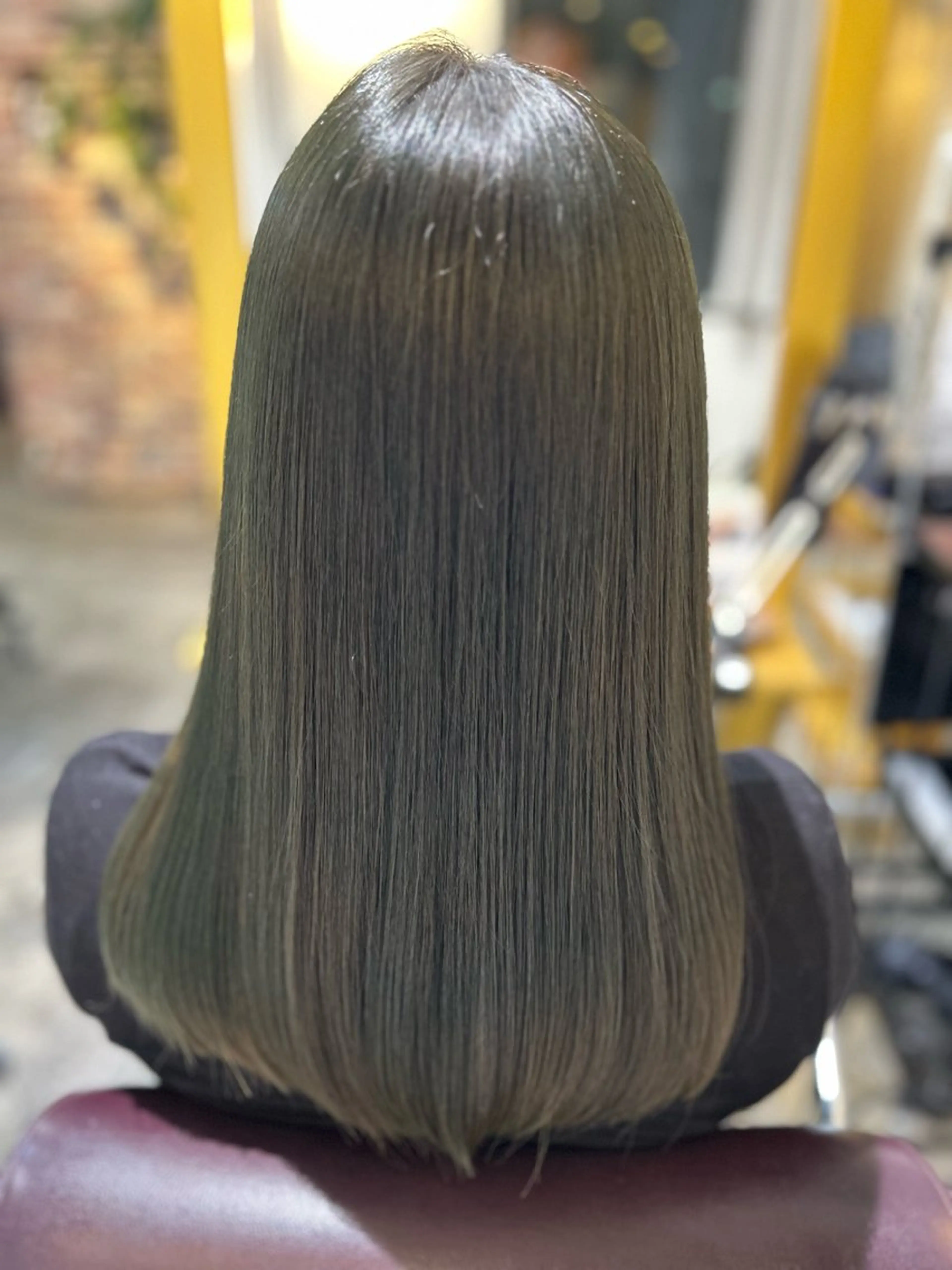 セミロング 髪質改善 縮毛矯正／レイヤー／ 🌼mizukiのヘアスタイル