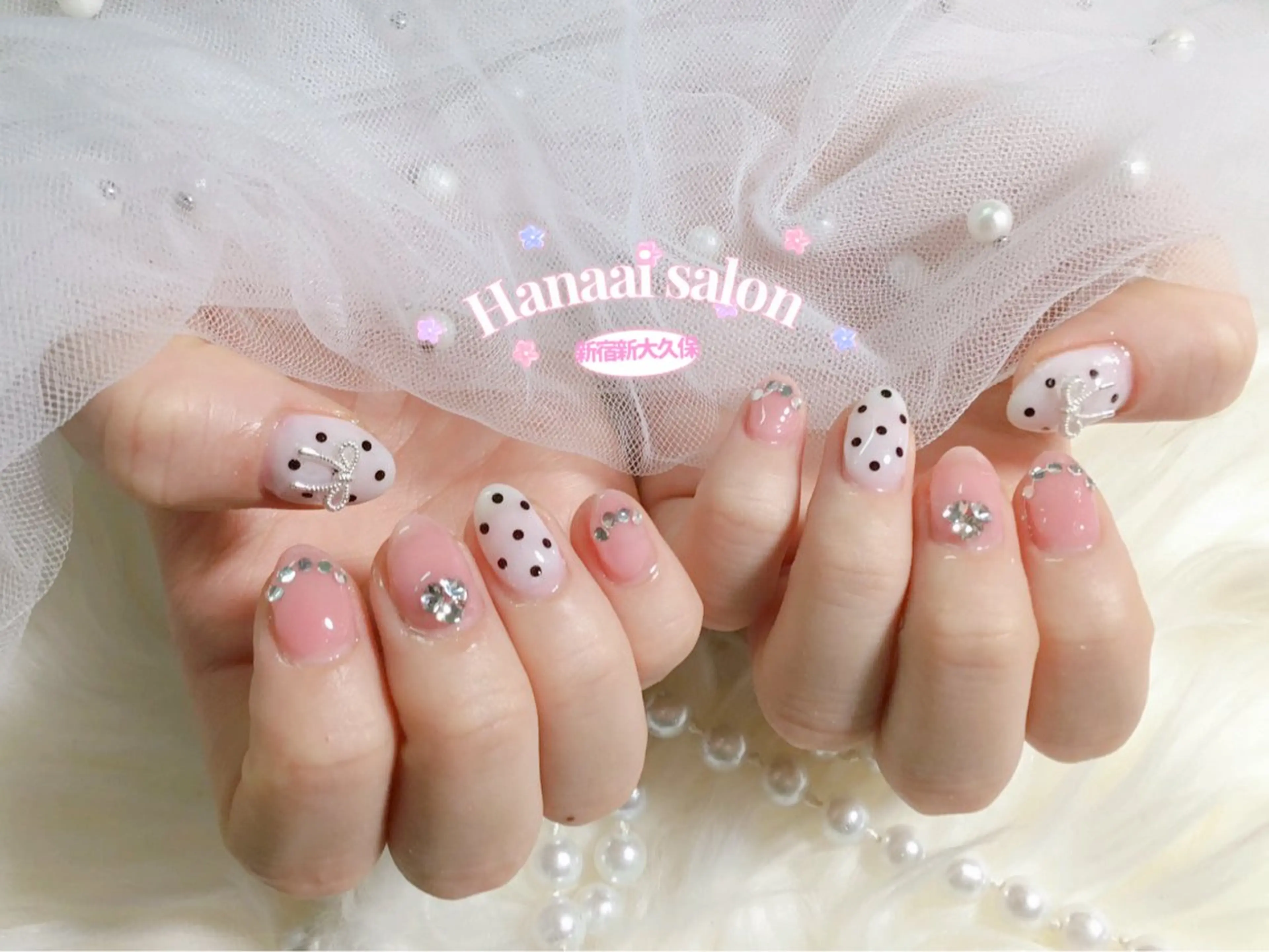 ミディアム ハンドネイル Hanaai Salon新宿店のネイルデザイン