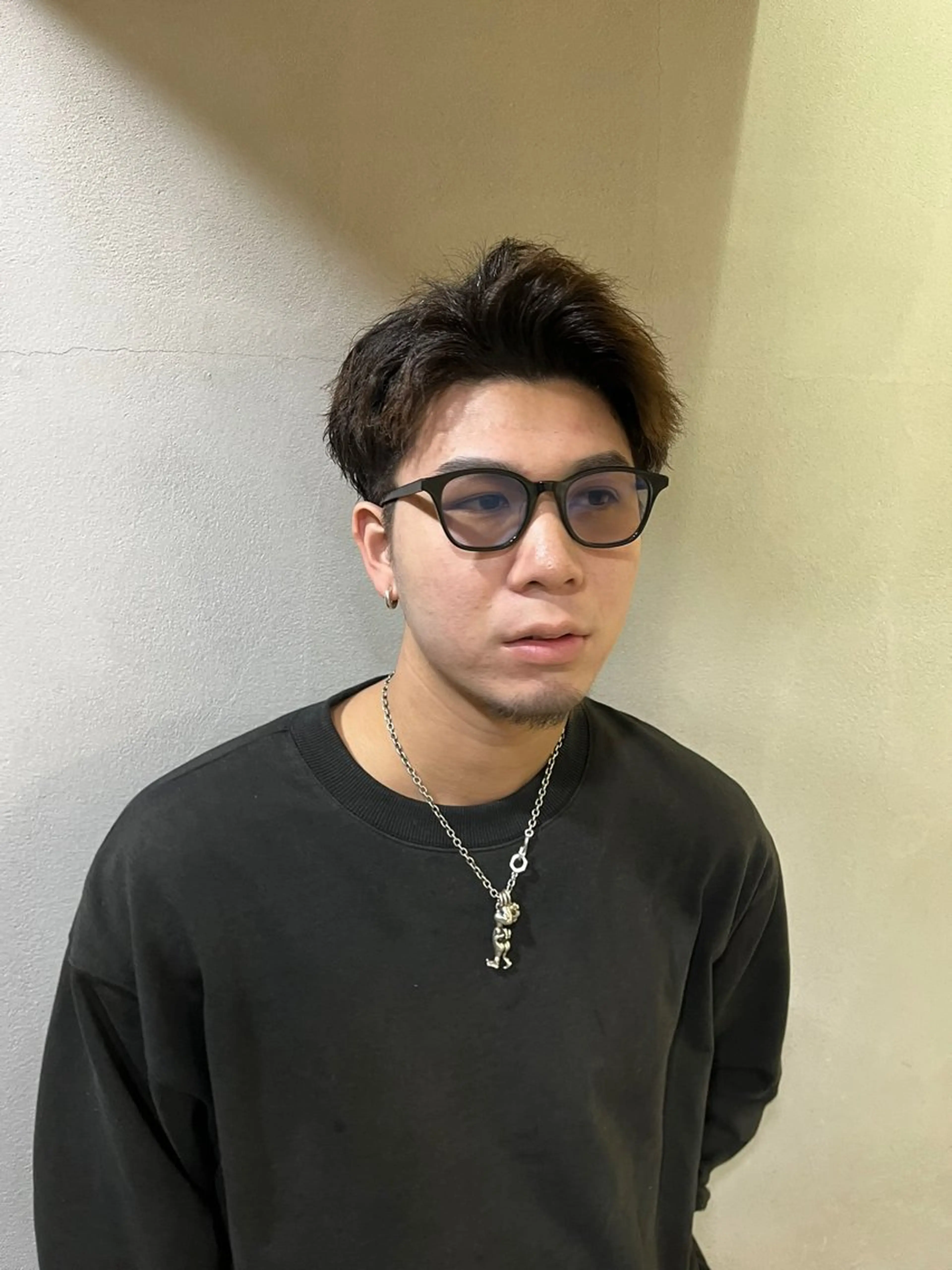 メンズ カット パーマ アキト/ メンズ/透明感暗髪のヘアスタイル