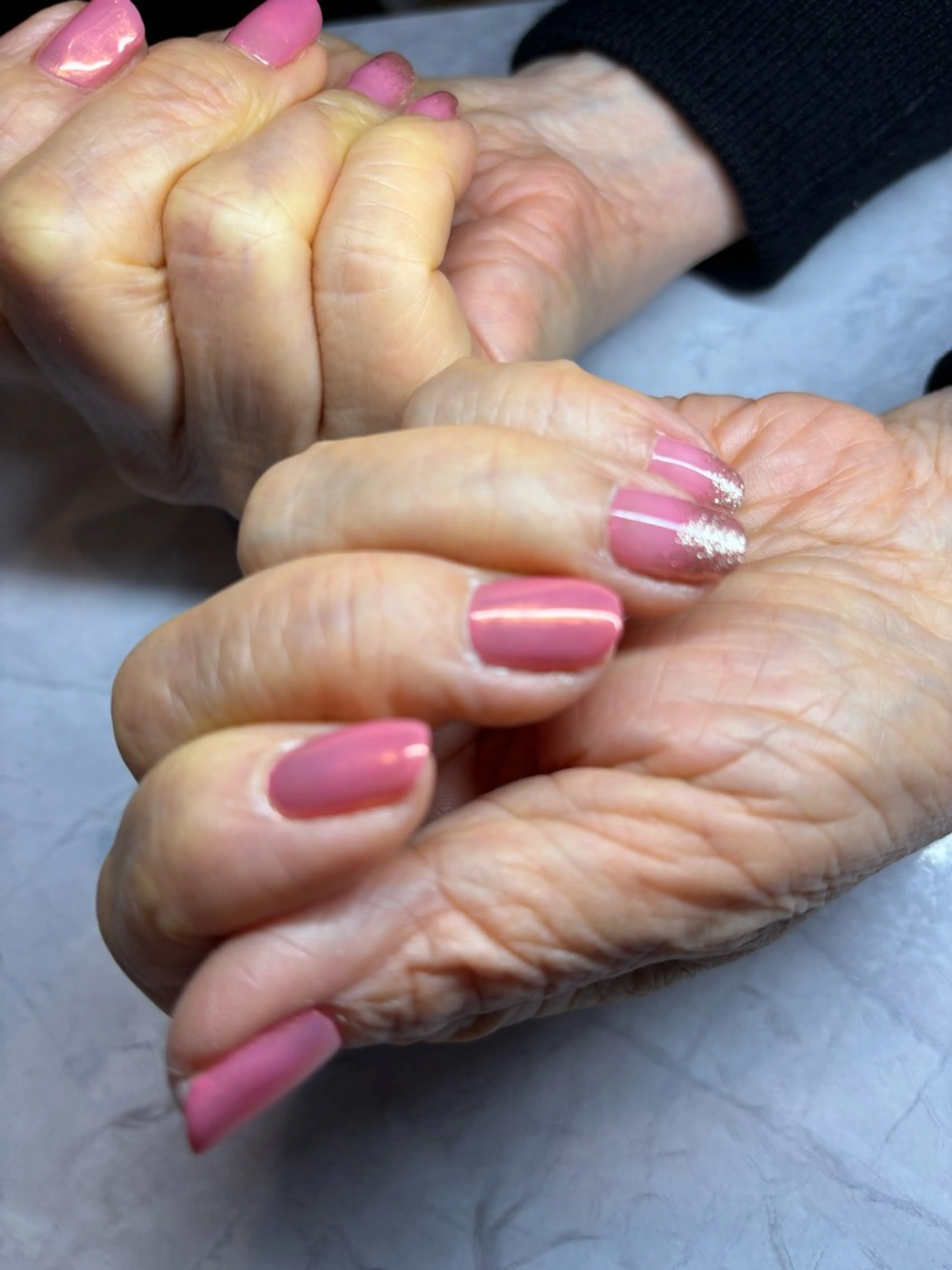 ネイル グラデーション ラメ(グリッター) ラメグラデーション プライベートサロン te-nanoのネイルデザイン