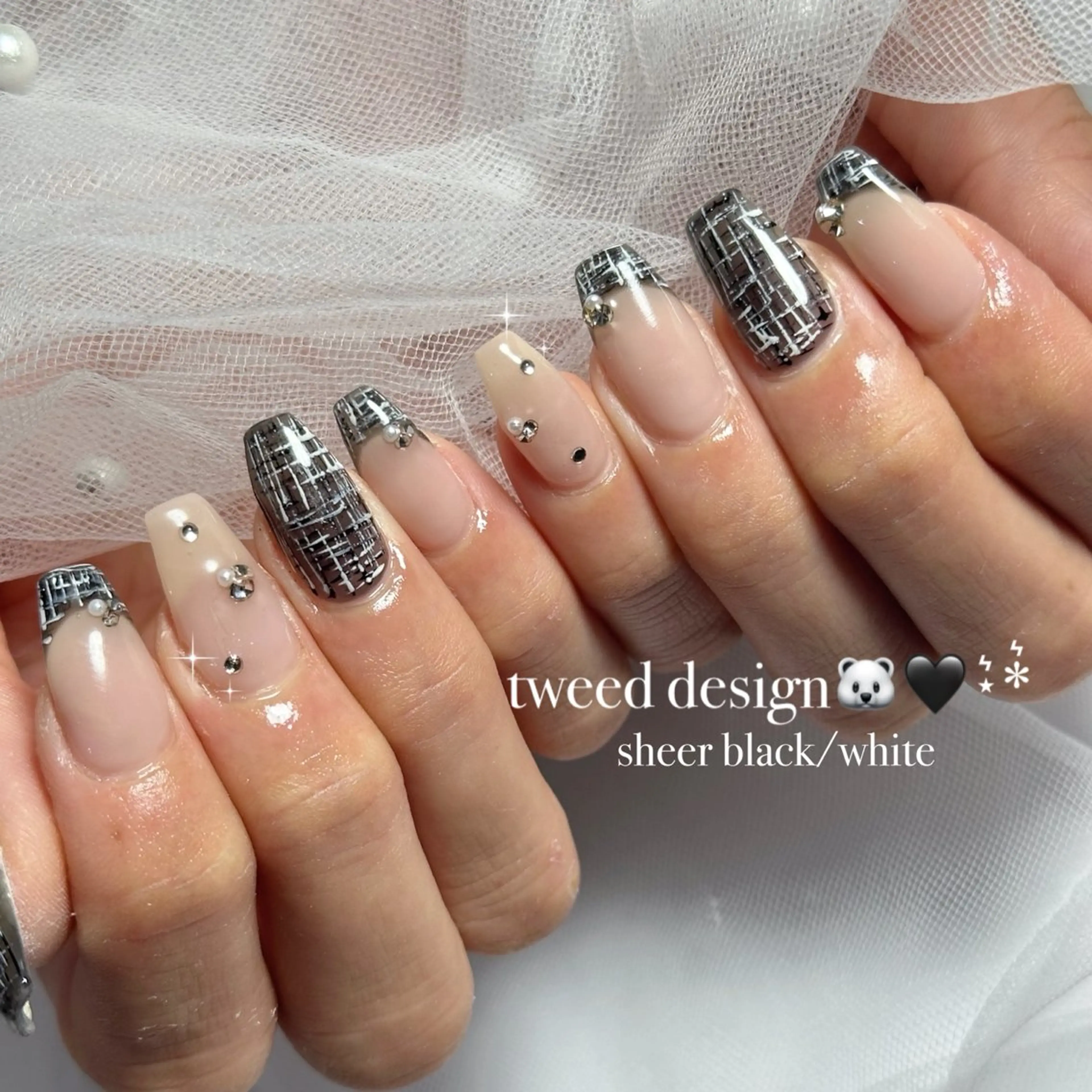 ネイル EmaNail豊中 🎀SANAのネイルデザイン