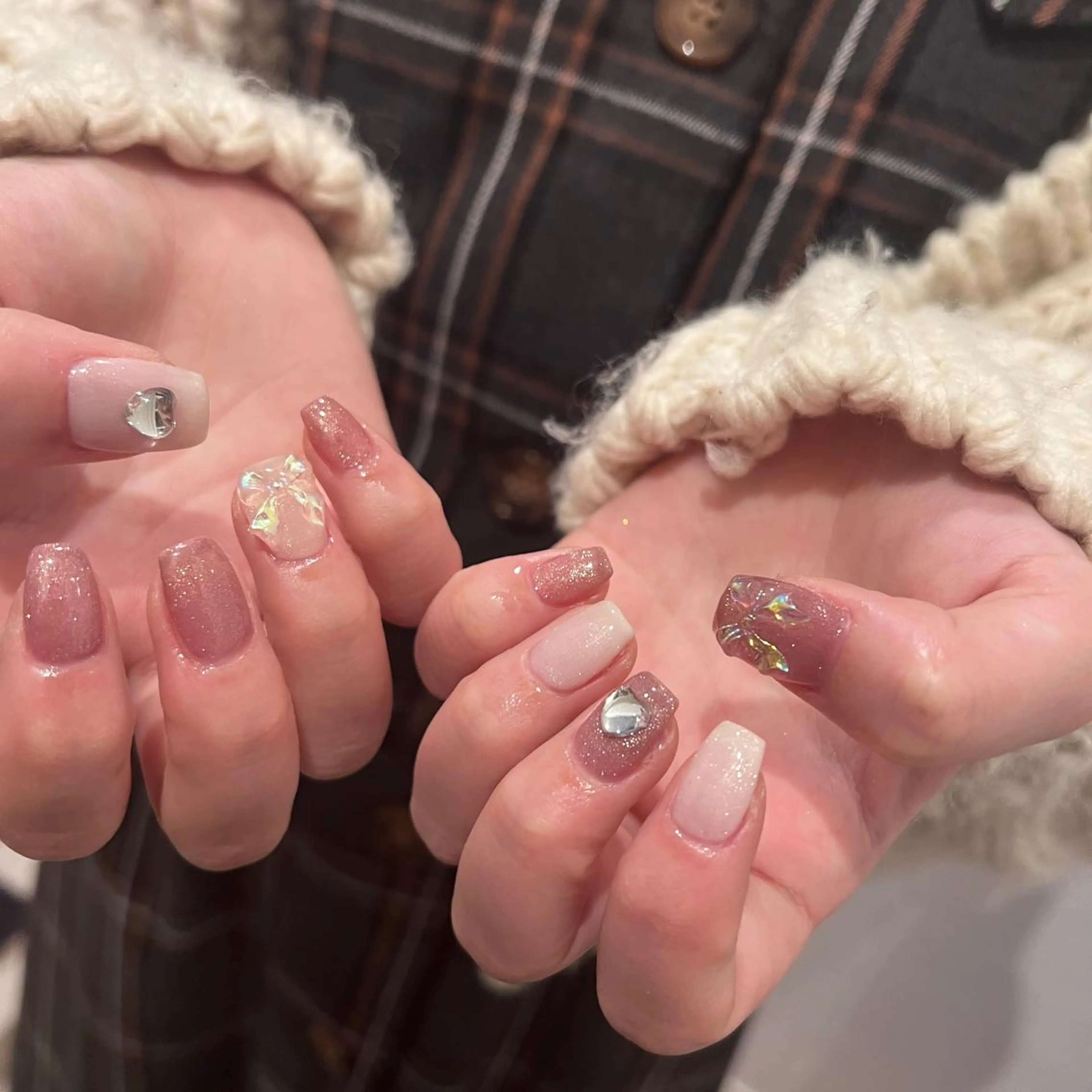 ネイル 黒葛原 めぐみのネイルデザイン